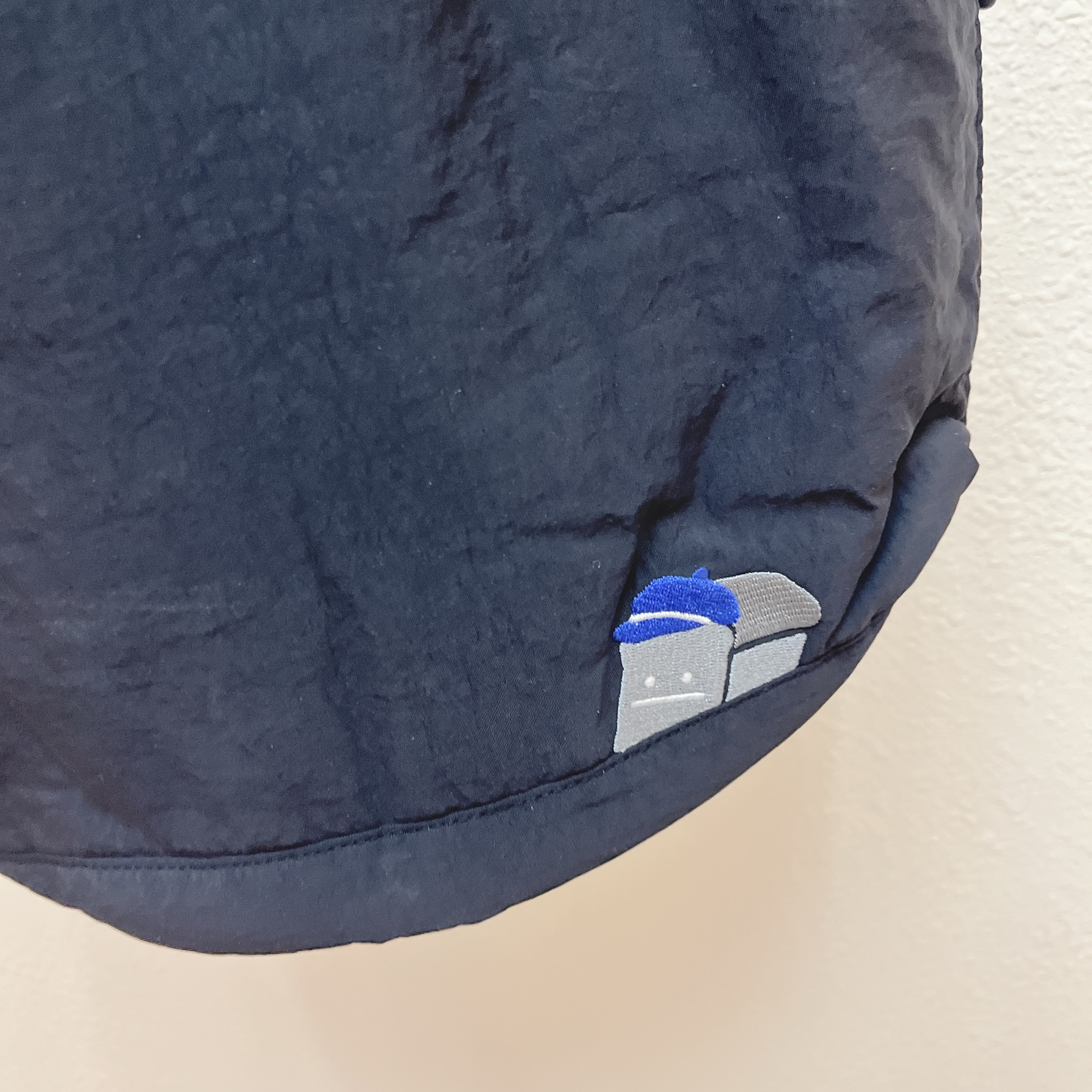 日本預訂📍黑豆人得意麵包圖案斜咩袋/兩用袋