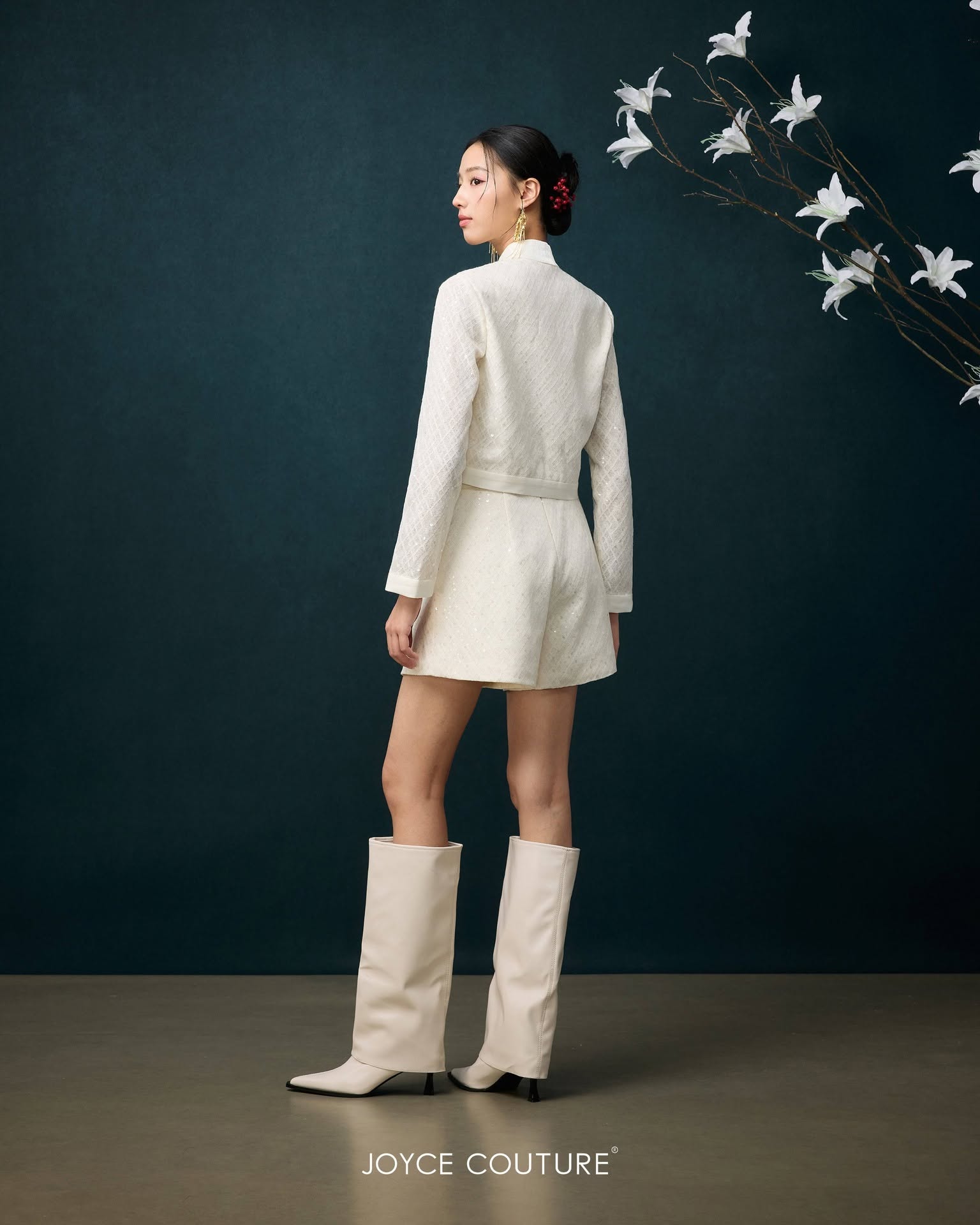 闪闪亮片米色外套 T0186