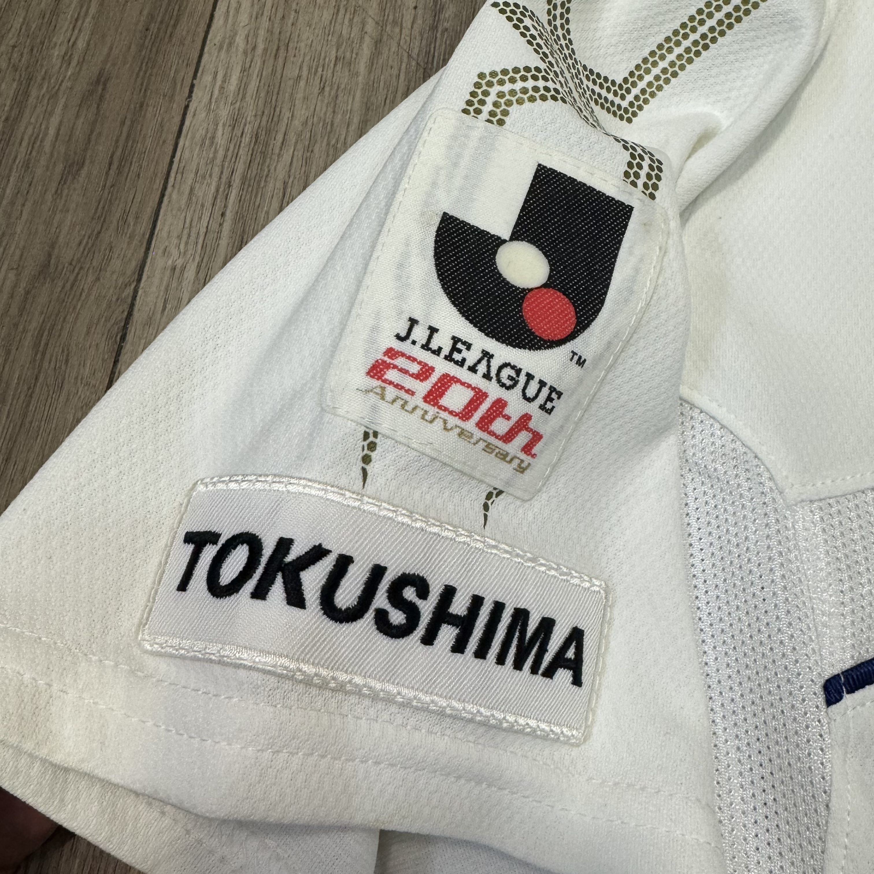德島漩渦Tokushima Vortis 2013 away signed shirt #10 Tatsuya