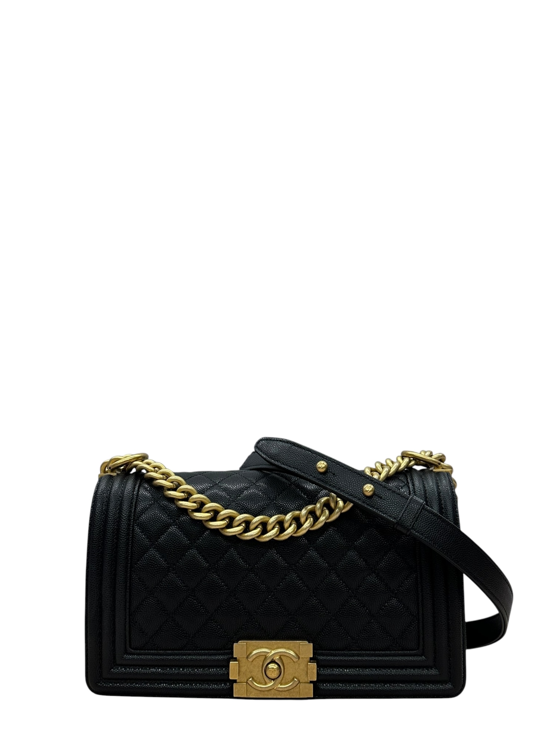 Pre-owned Chanel Boy 25 Flap Bag Calfskin / Product Code: 082103