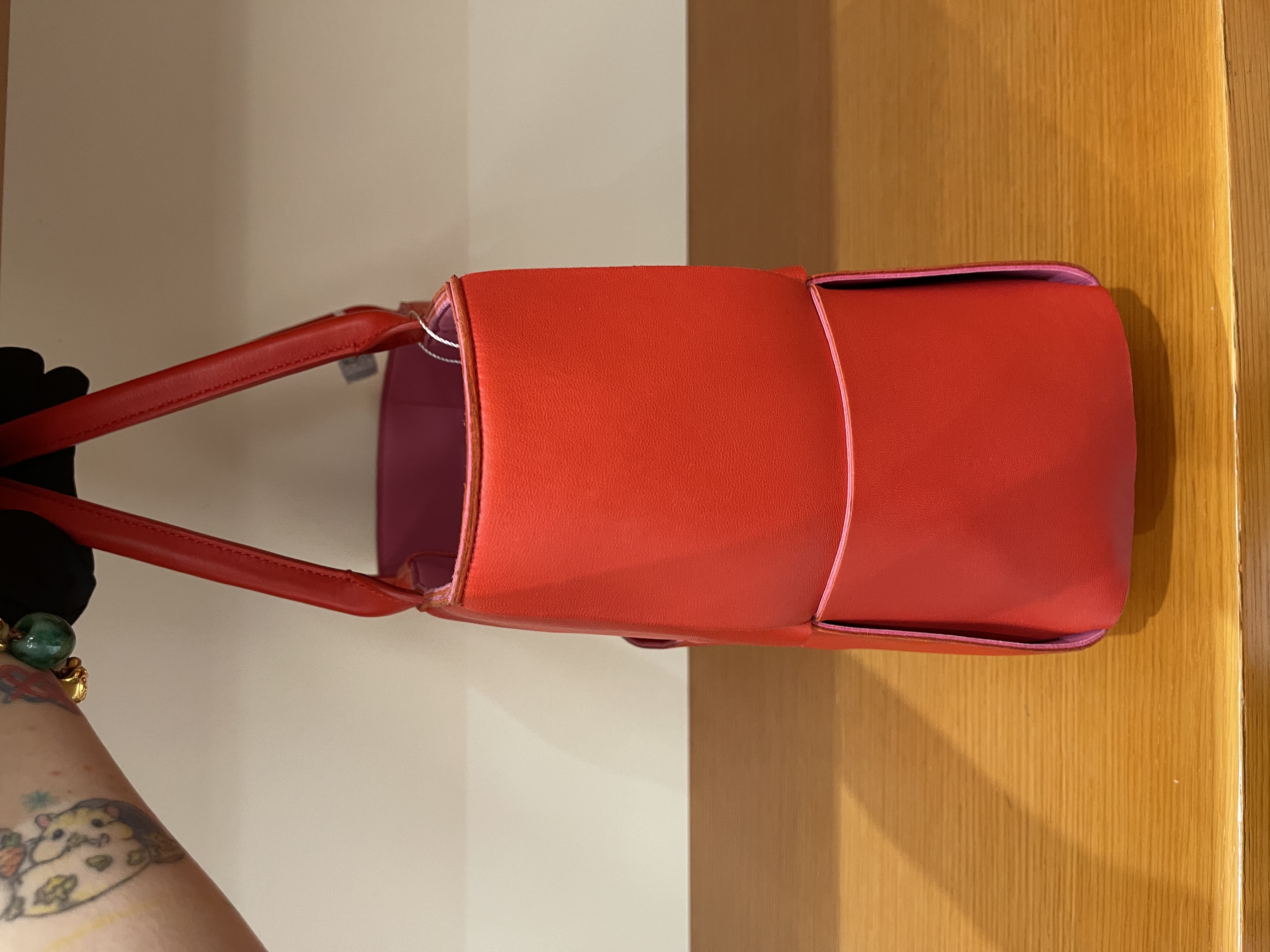 直播貨品 |  [1個-$100 2個-$300］HH25