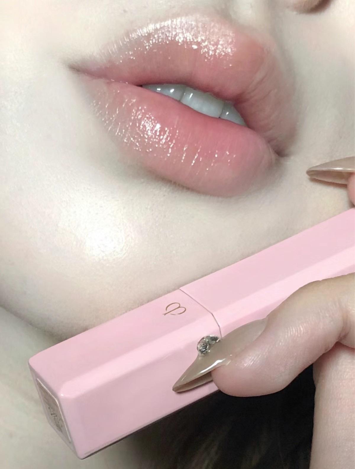 🌸Cle de peau CDP LIP 完美亮澤潤唇膏2.8g $240支。