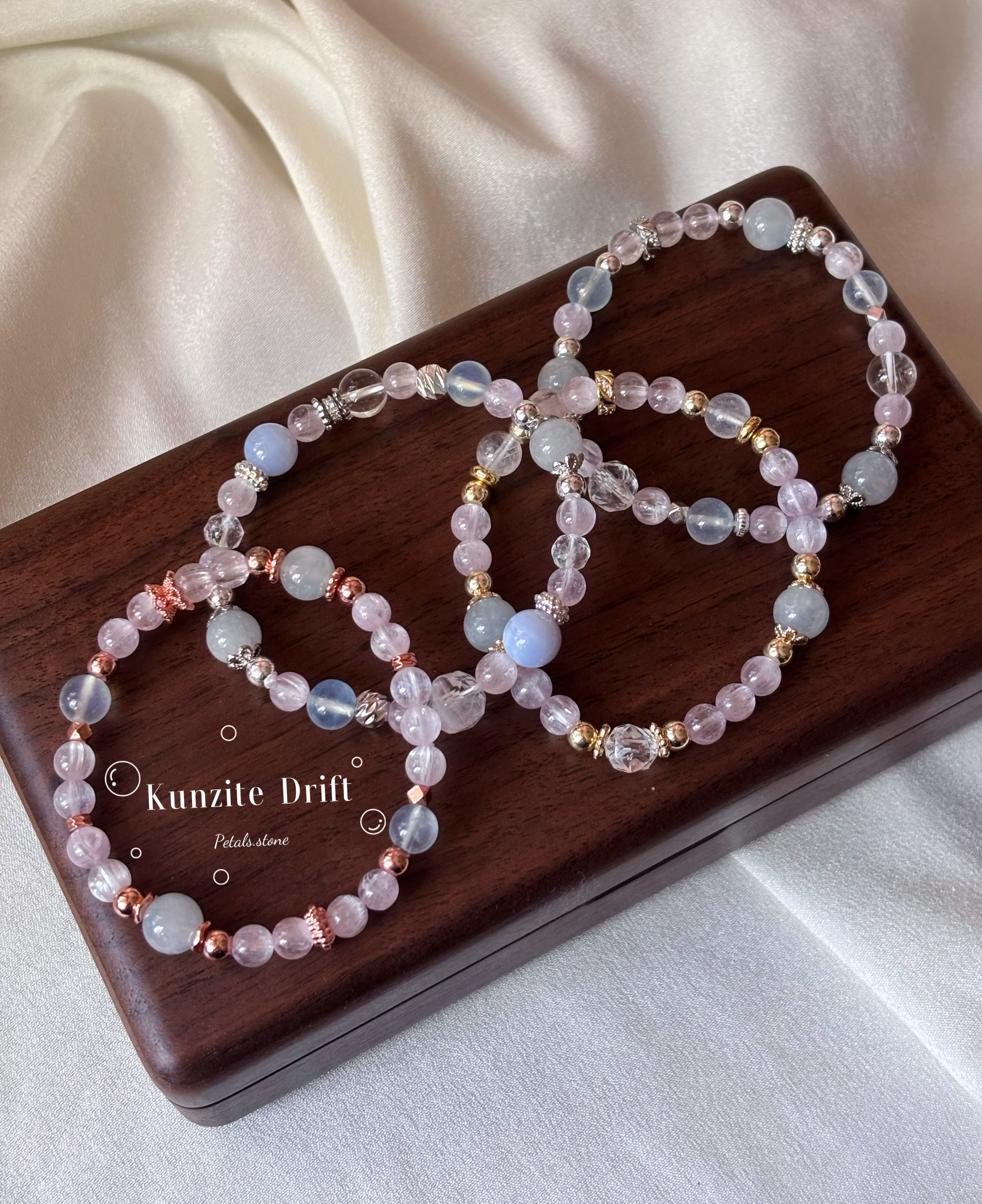 𓇢 Kunzite Drift𓈒 𓏸｜紫鋰輝與霧藍兔毛☁️