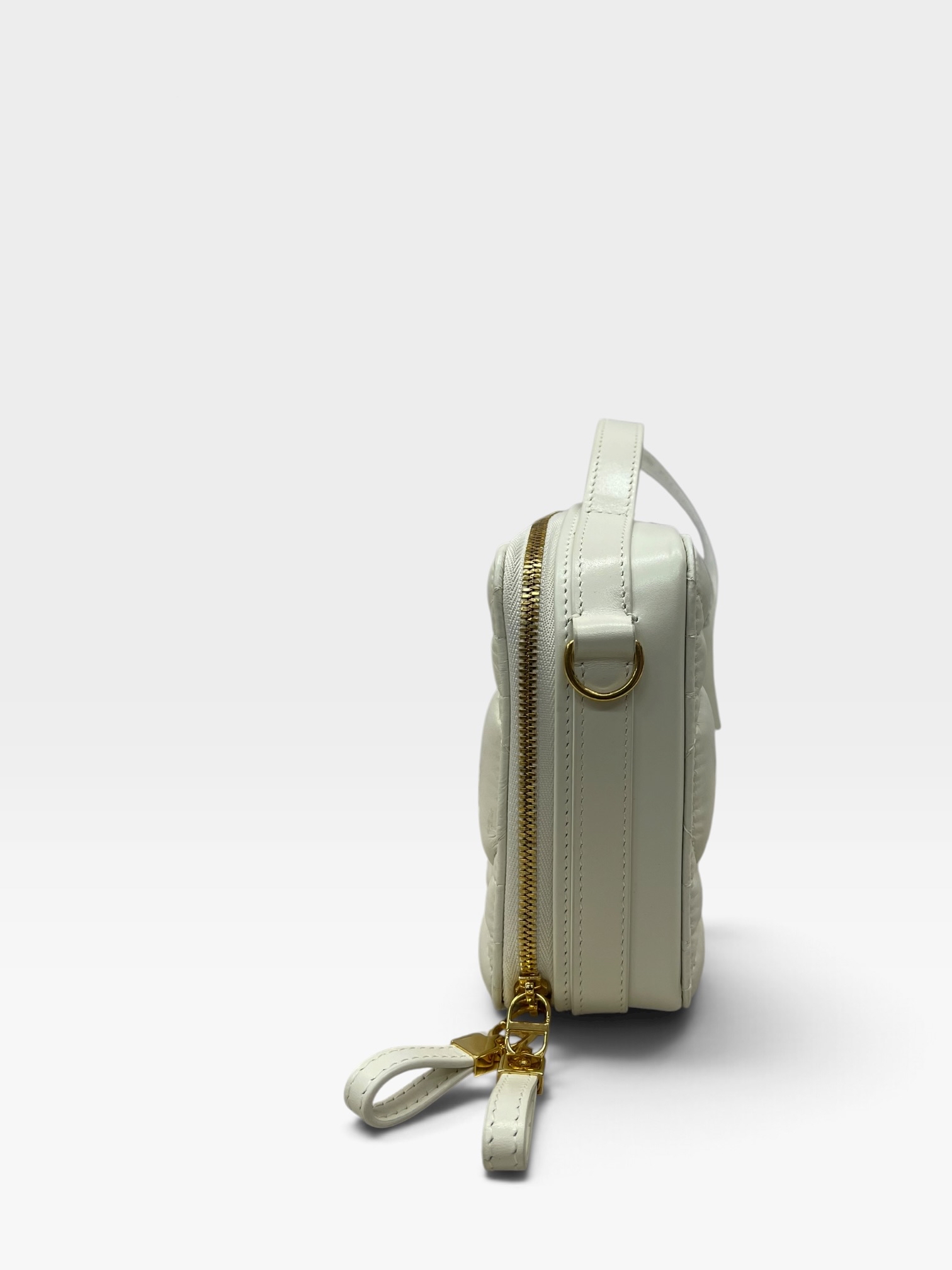 Pre-Owned DIOR Caro Pouch / Product Code: 102918