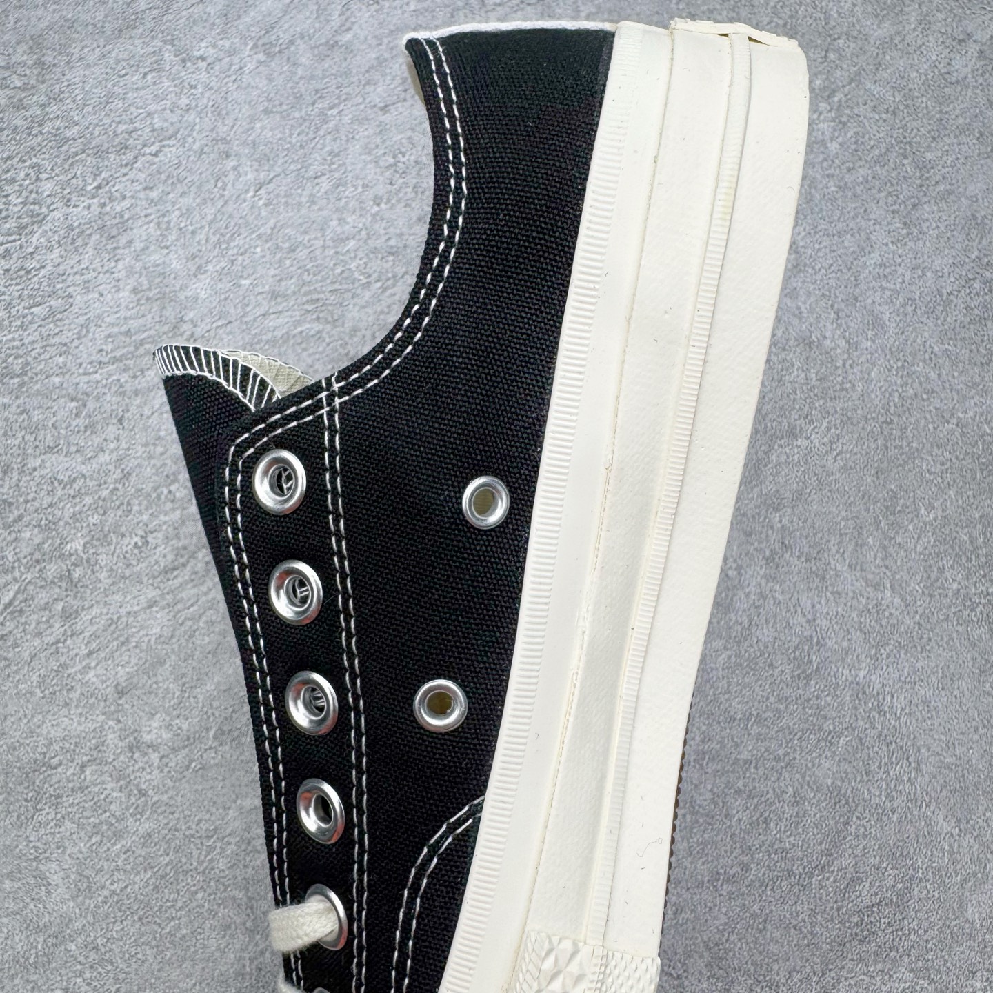 Comme des Garçons Play x Converse Chuck 70