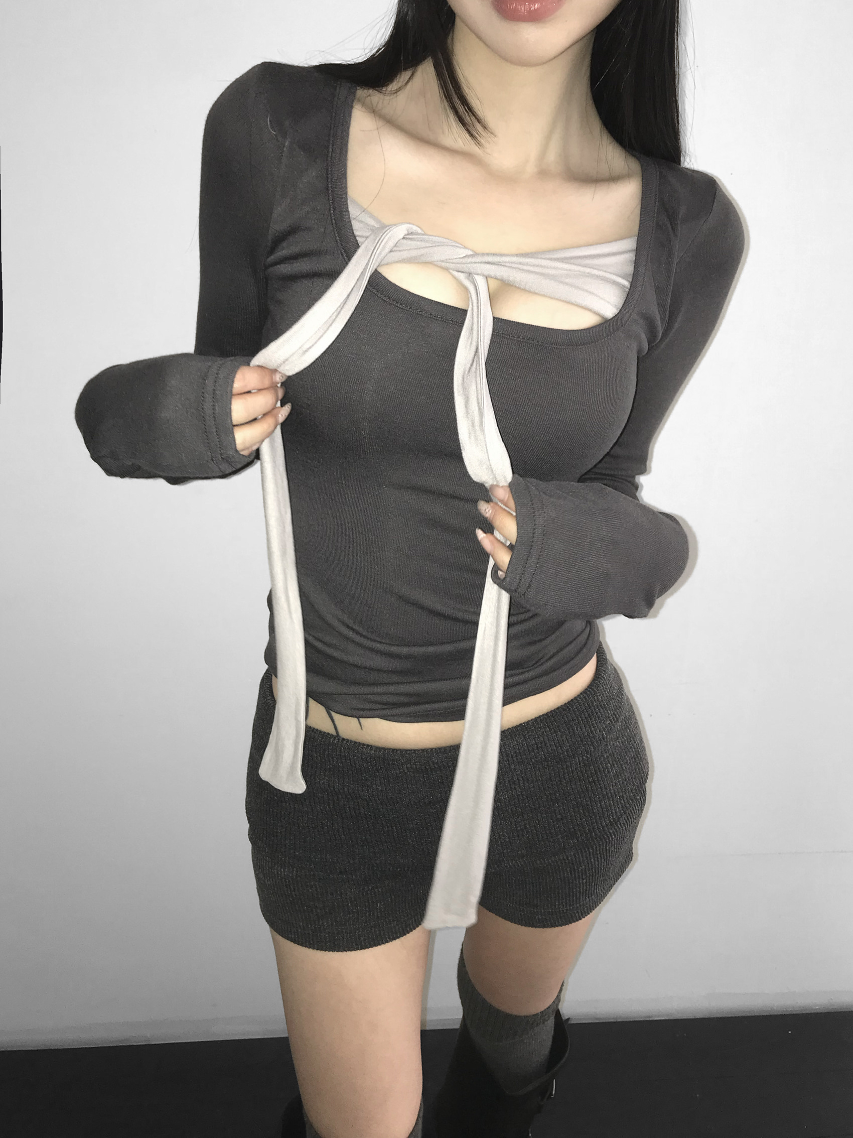 Tie-Front U Neck Long Sleeve Top