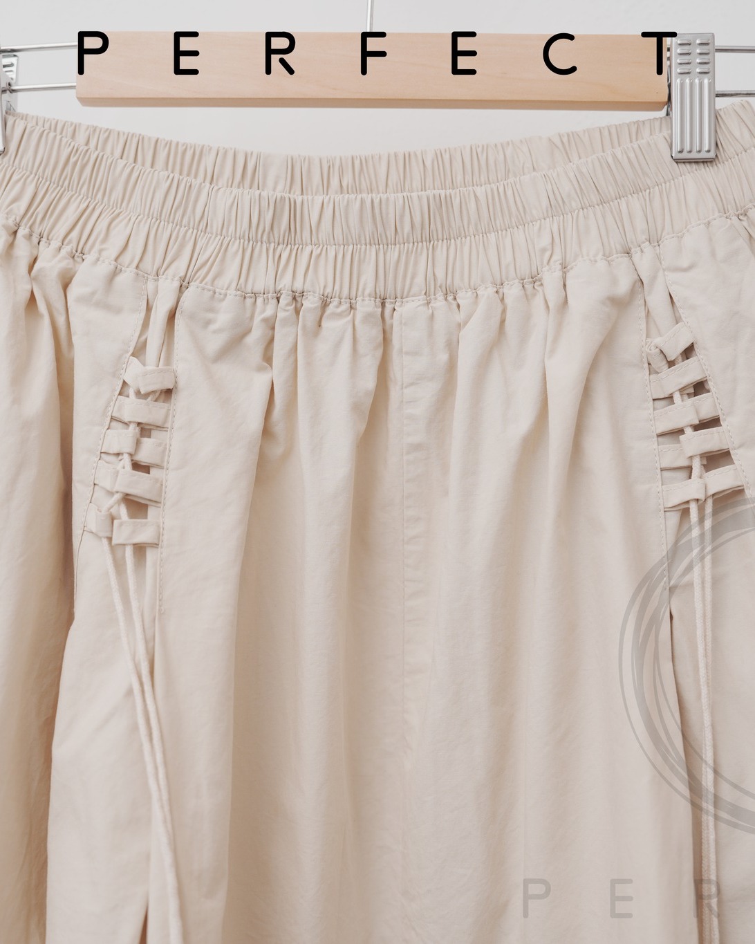 S0019_隨性腰位綁繩半身裙（百搭米白色）