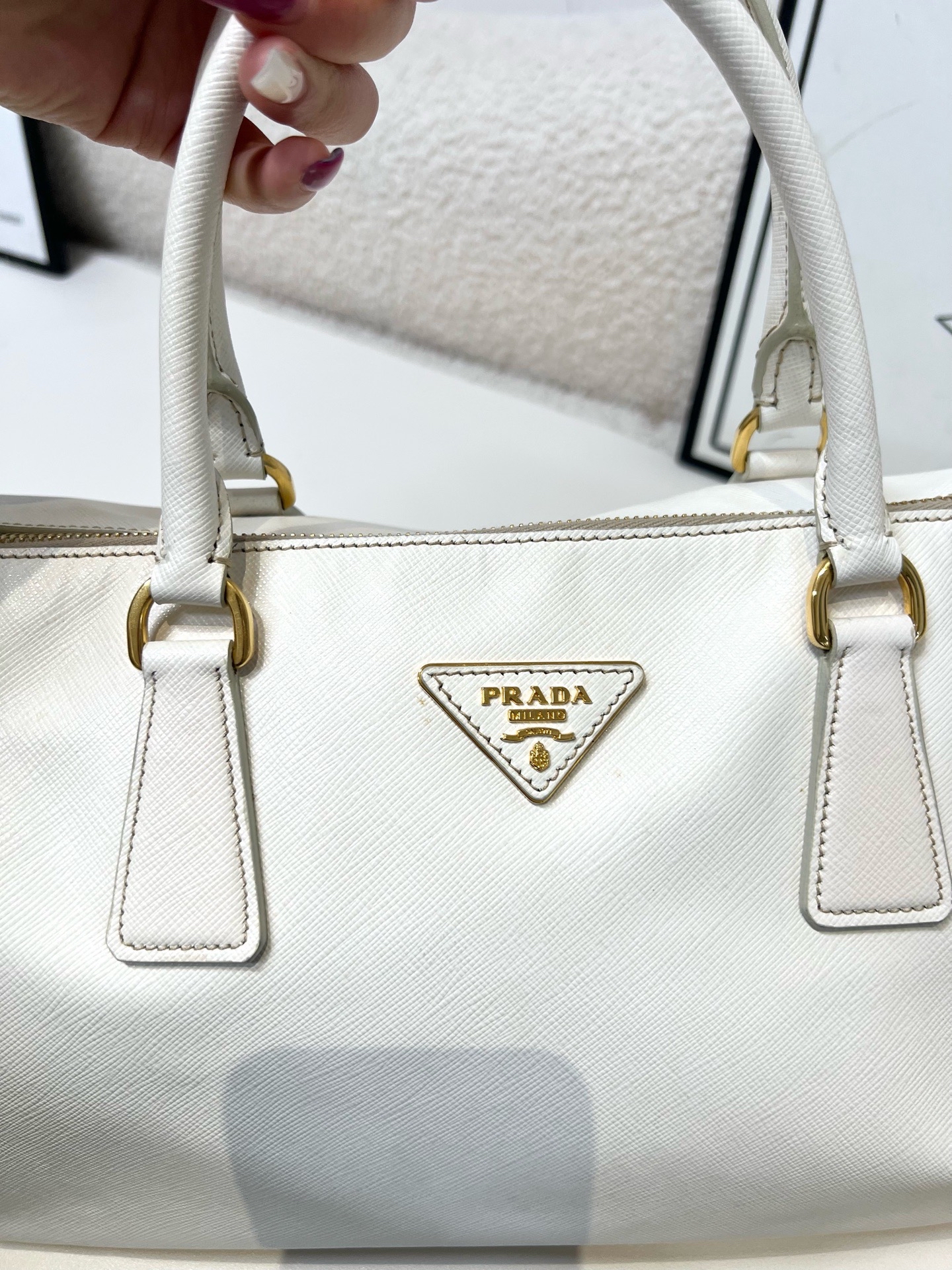 【預訂貨品】Prada 白色波士頓