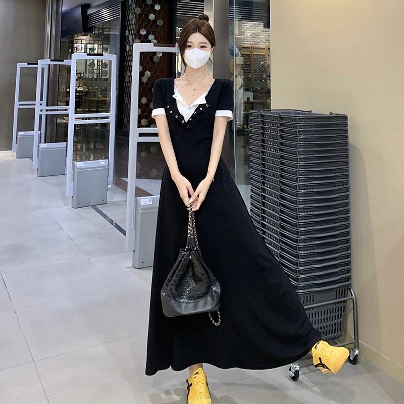 B93(008) 韩版气质休闲假两件小钮边开口显瘦领黑连身裙