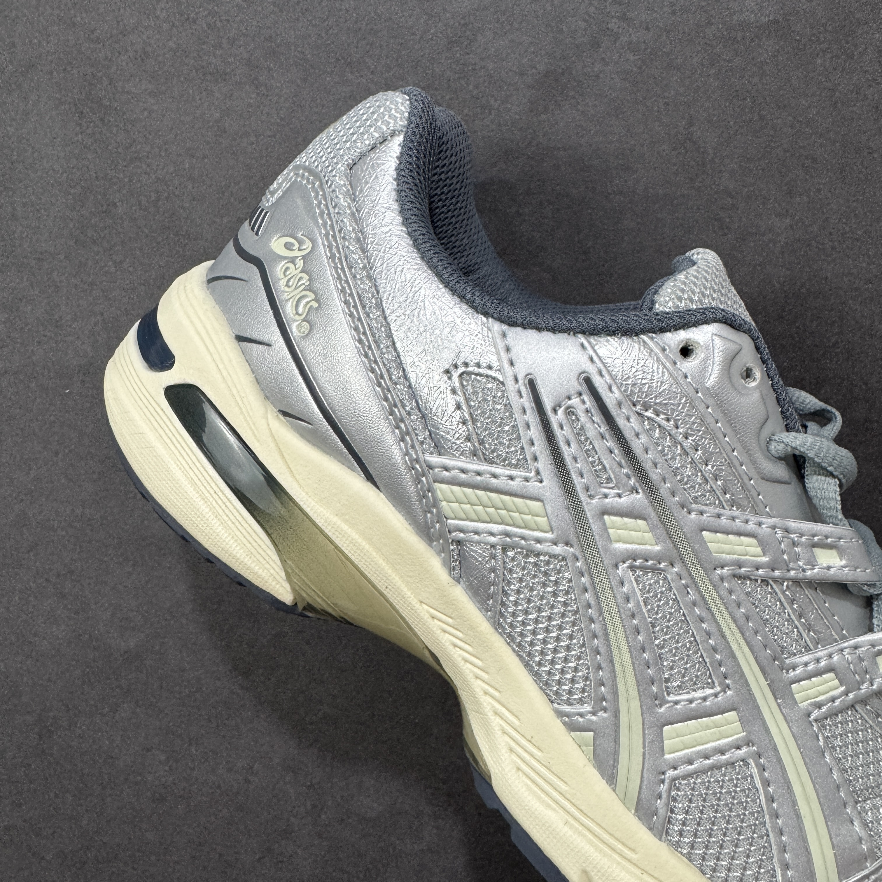 Asics GEL-1090 1203A241-020