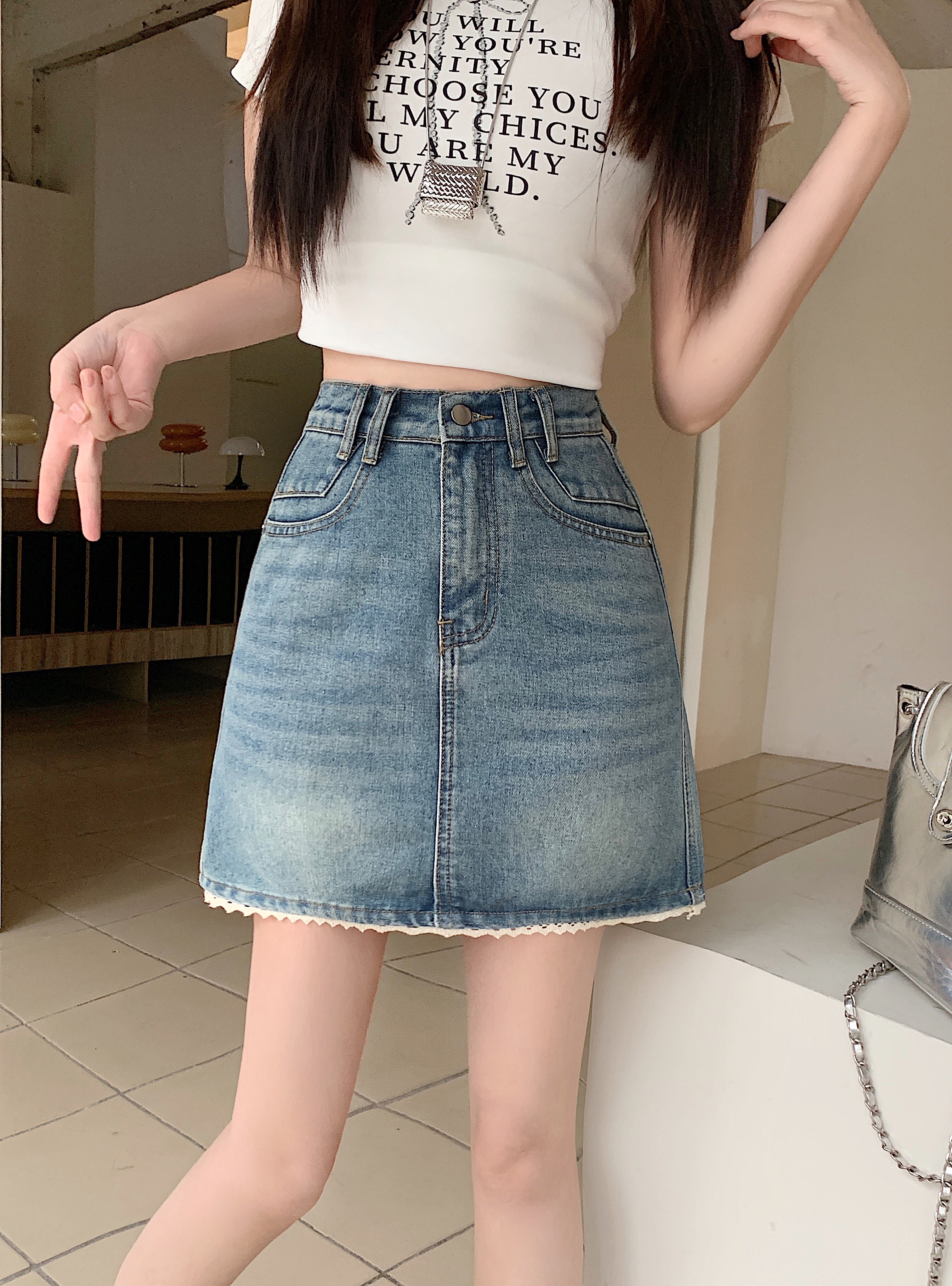 B228(65533) 韩版JEANS甜美风拼下摆边蕾丝蓝短裙