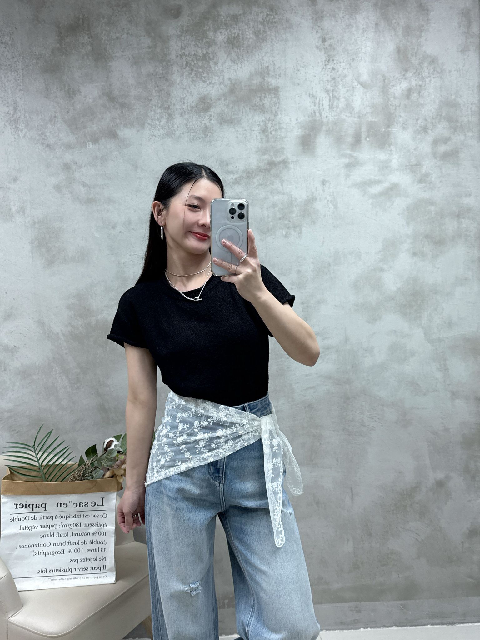 A09 捲邊凈色針織Top