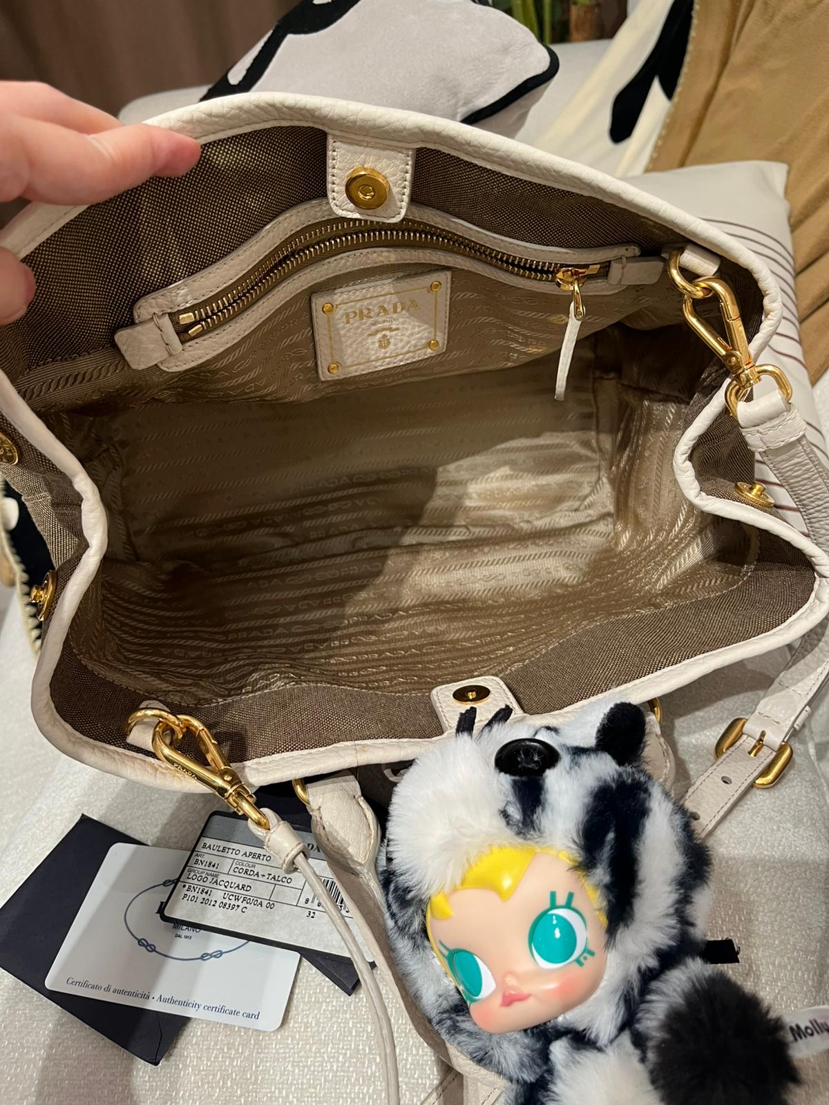 Prada canvas 2way bag 100%Authentic, 95%new ✅ certificate card ✅strap 