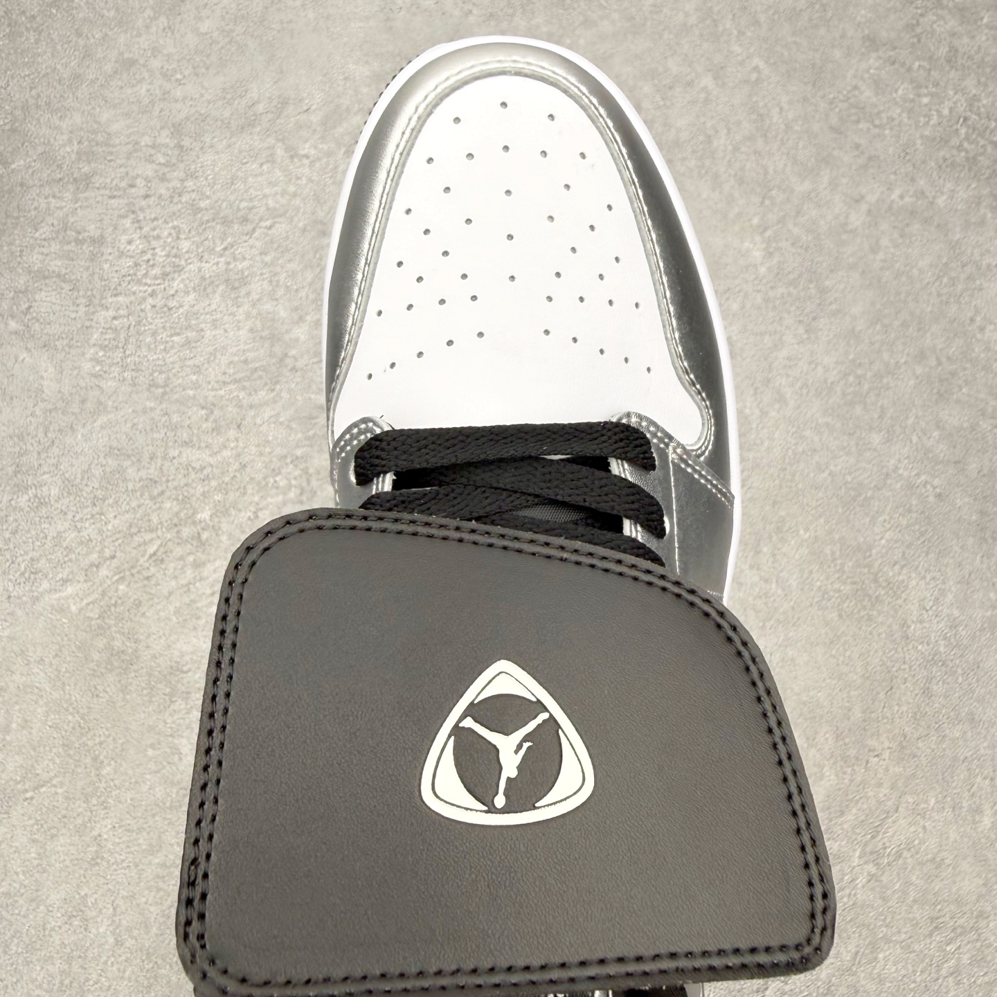 Nike Air Jordan 1 Low IR2278-100