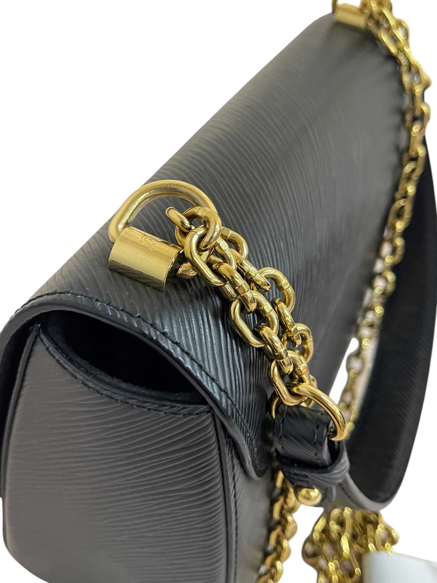 Pre-owned Louis Vuitton Twist MM / Product Code: 063001