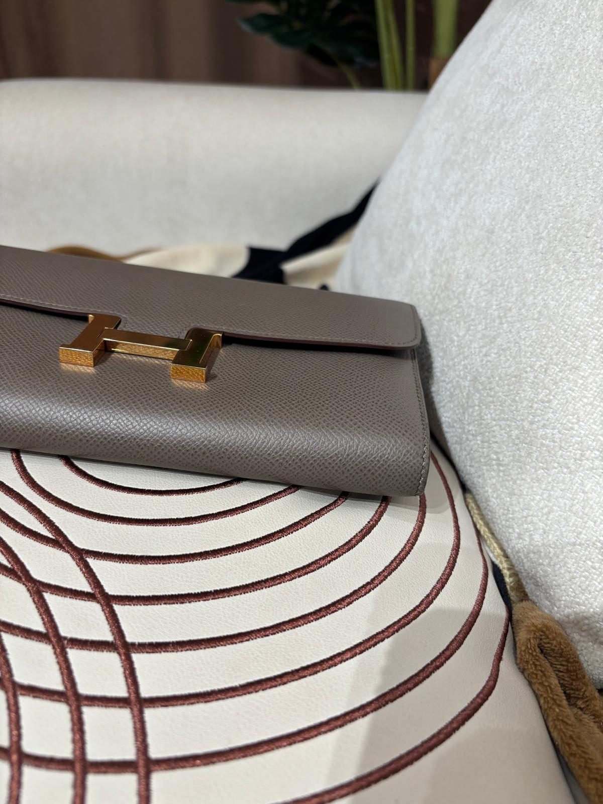 Hermes Constance Wallet Stamp C 錫器灰金扣 100%Authentic, 90%New 