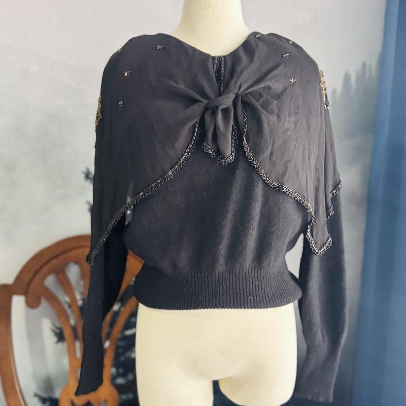 Vintage Made in Hong Kong 70% wool 20% Angora Beaded Cape Pullover(MT2531)