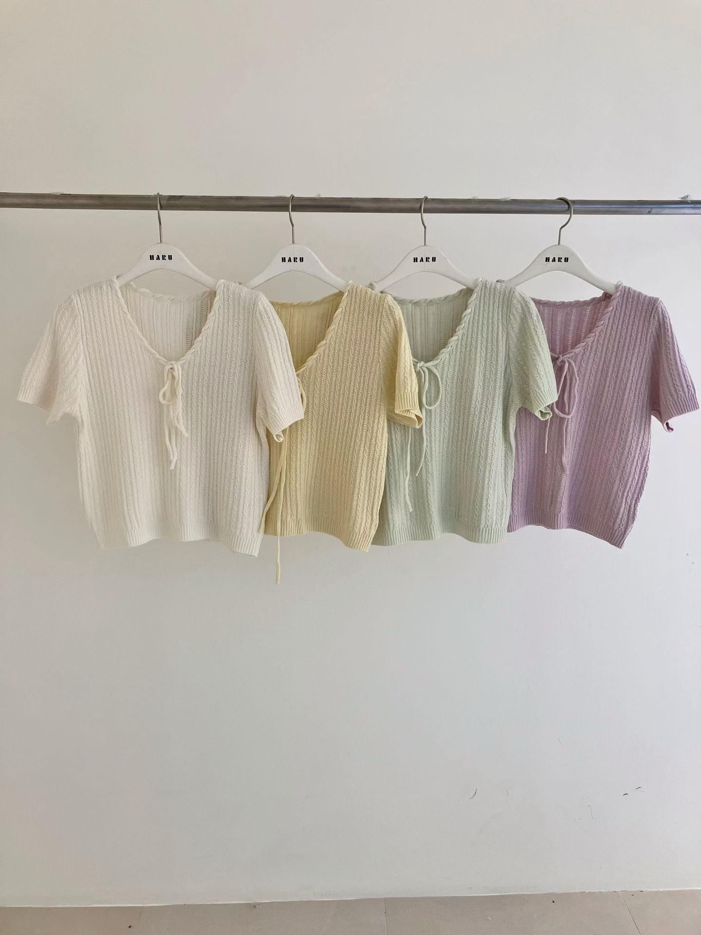 HA24 麻花綁蝴蝶針織Top 