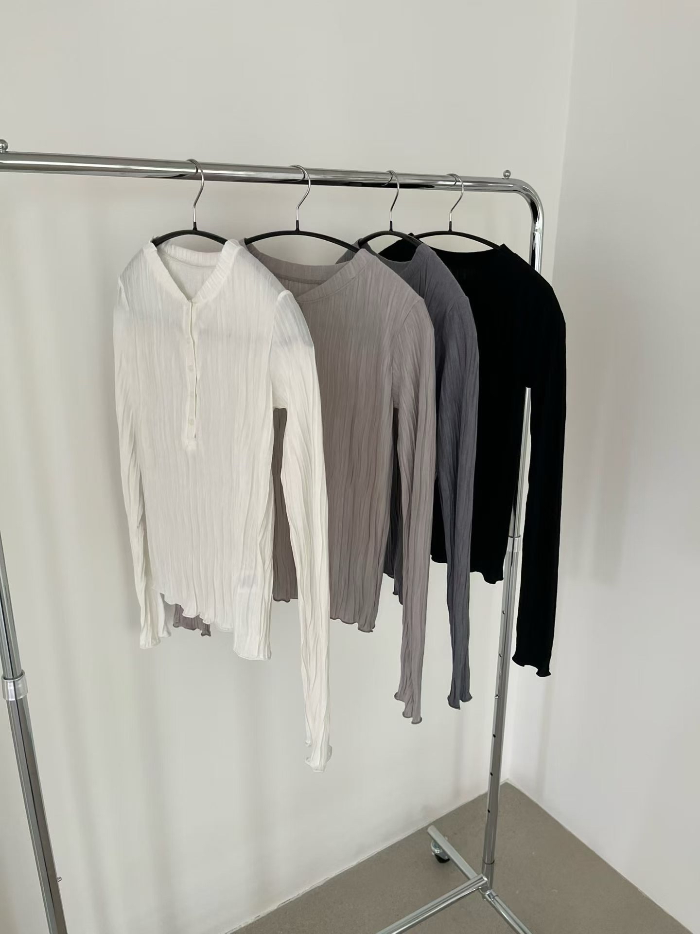 Ribbed Crinkled Henley Top #top154