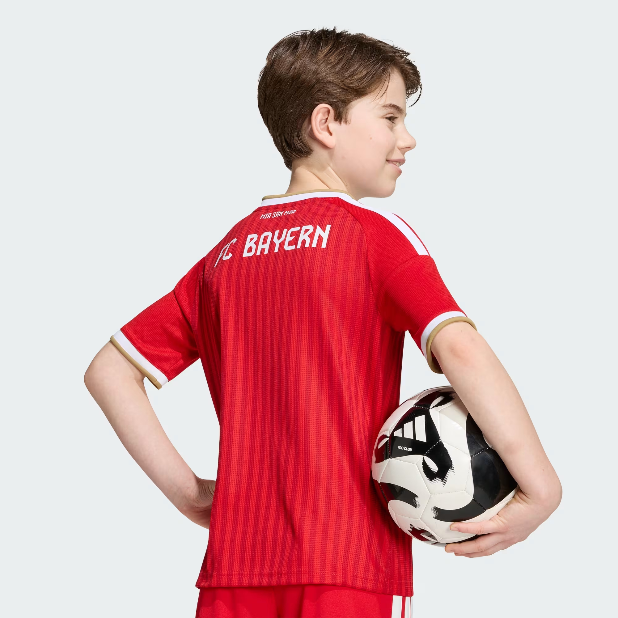 ### Adidas Bayern Munich 拜仁慕尼黑 2025-26 童裝主場球迷版球衣 (可加印字)  JN8525