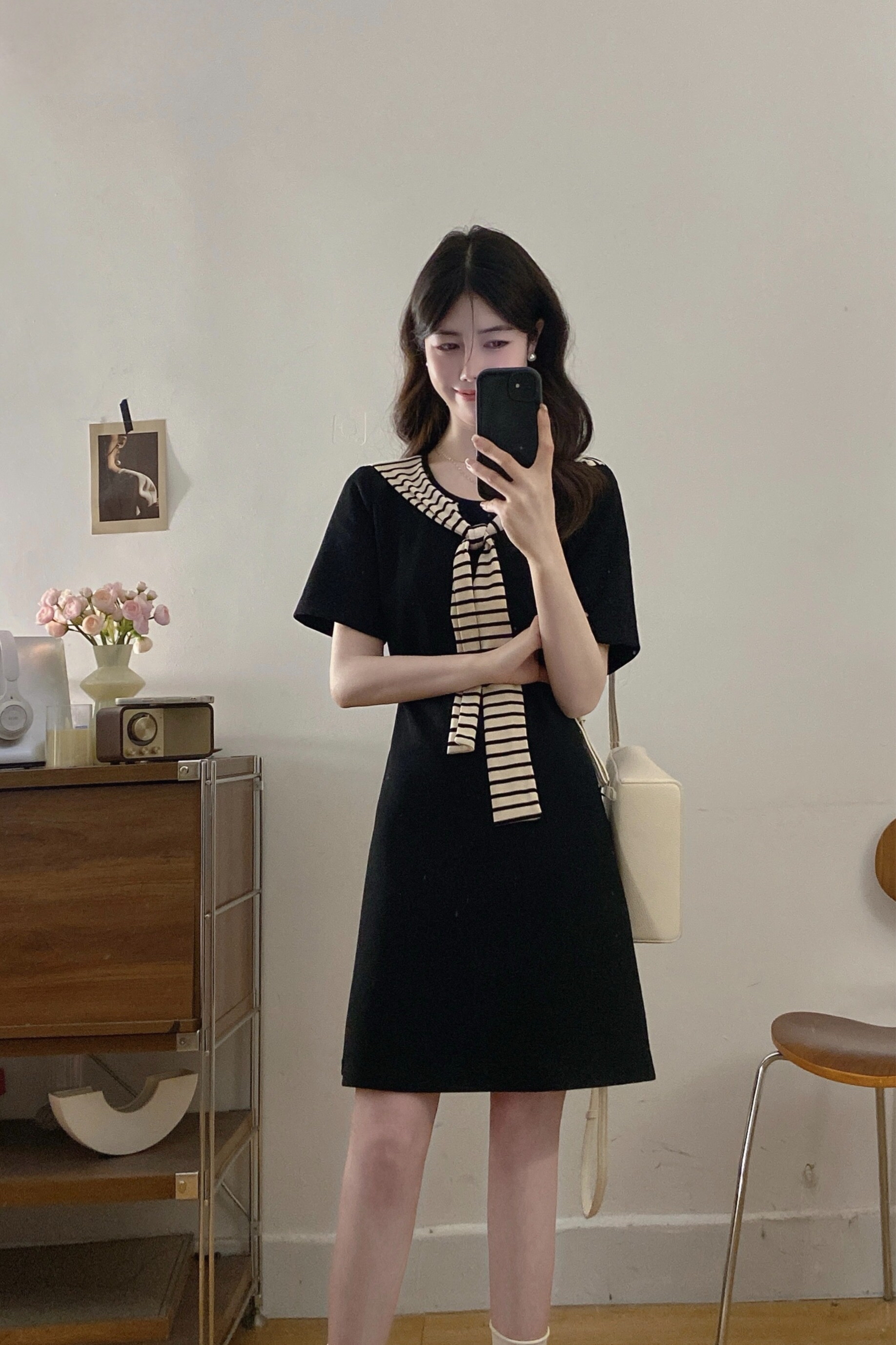 B75(3101短) 短款韩系气质时尚拼接条纹披肩领黑连身裙