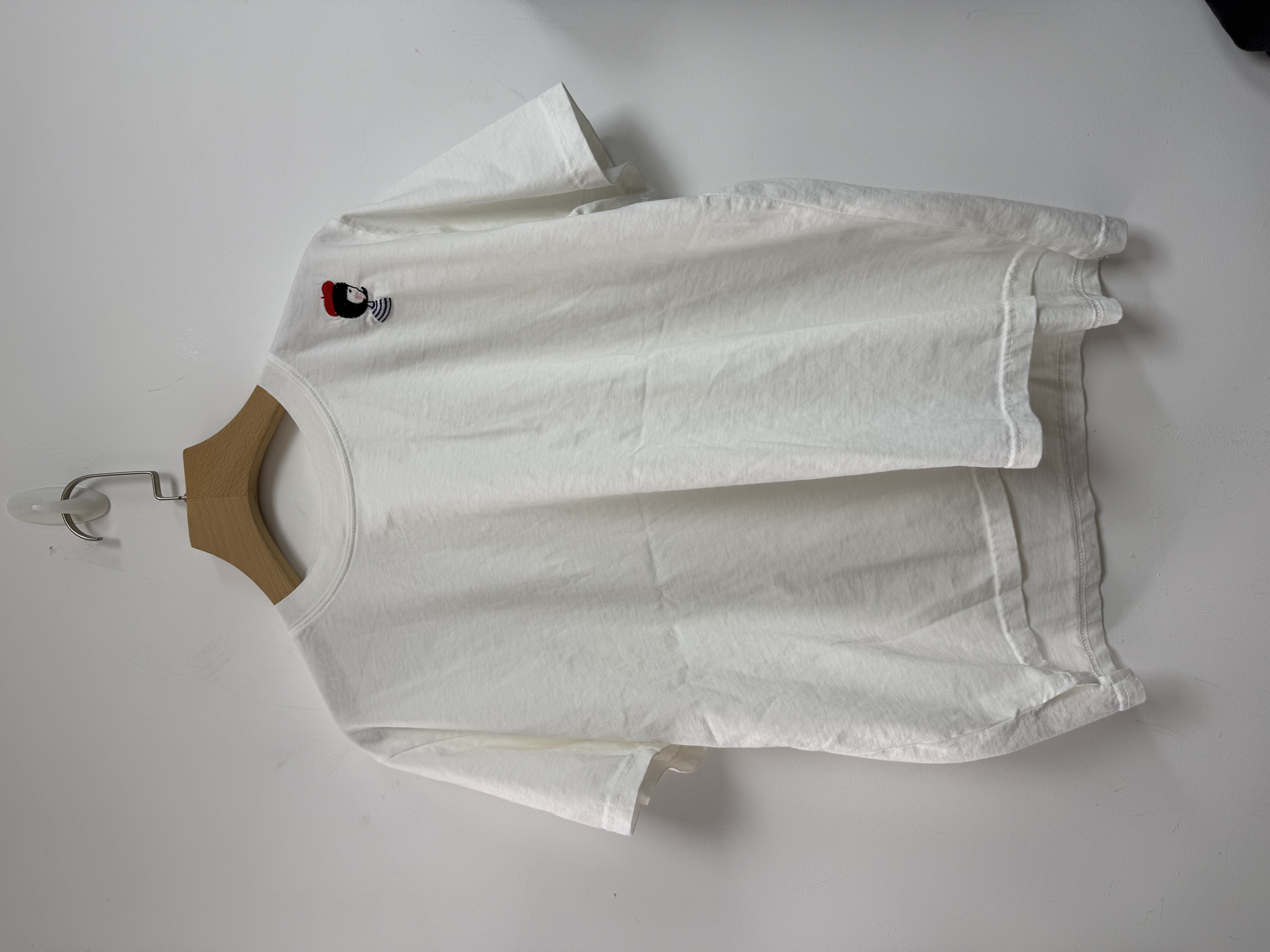 AT OS 紅帽女仔頭tee