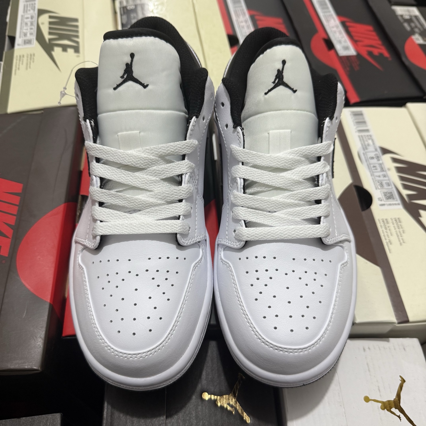 Nike Air Jordan 1 Low 'Black Fire Red' 553558-060 