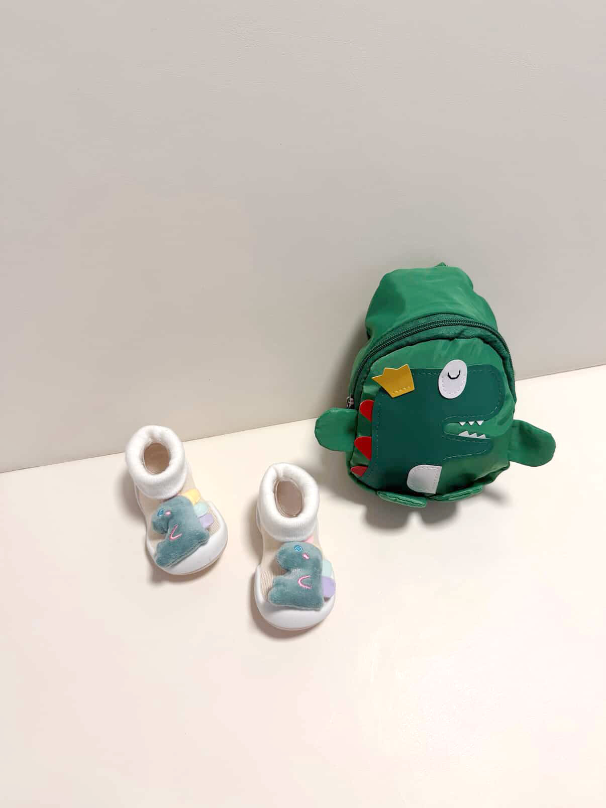 GGOMOOSIN 幼兒學行襪鞋 - Pastel Dino (連便攜袋)