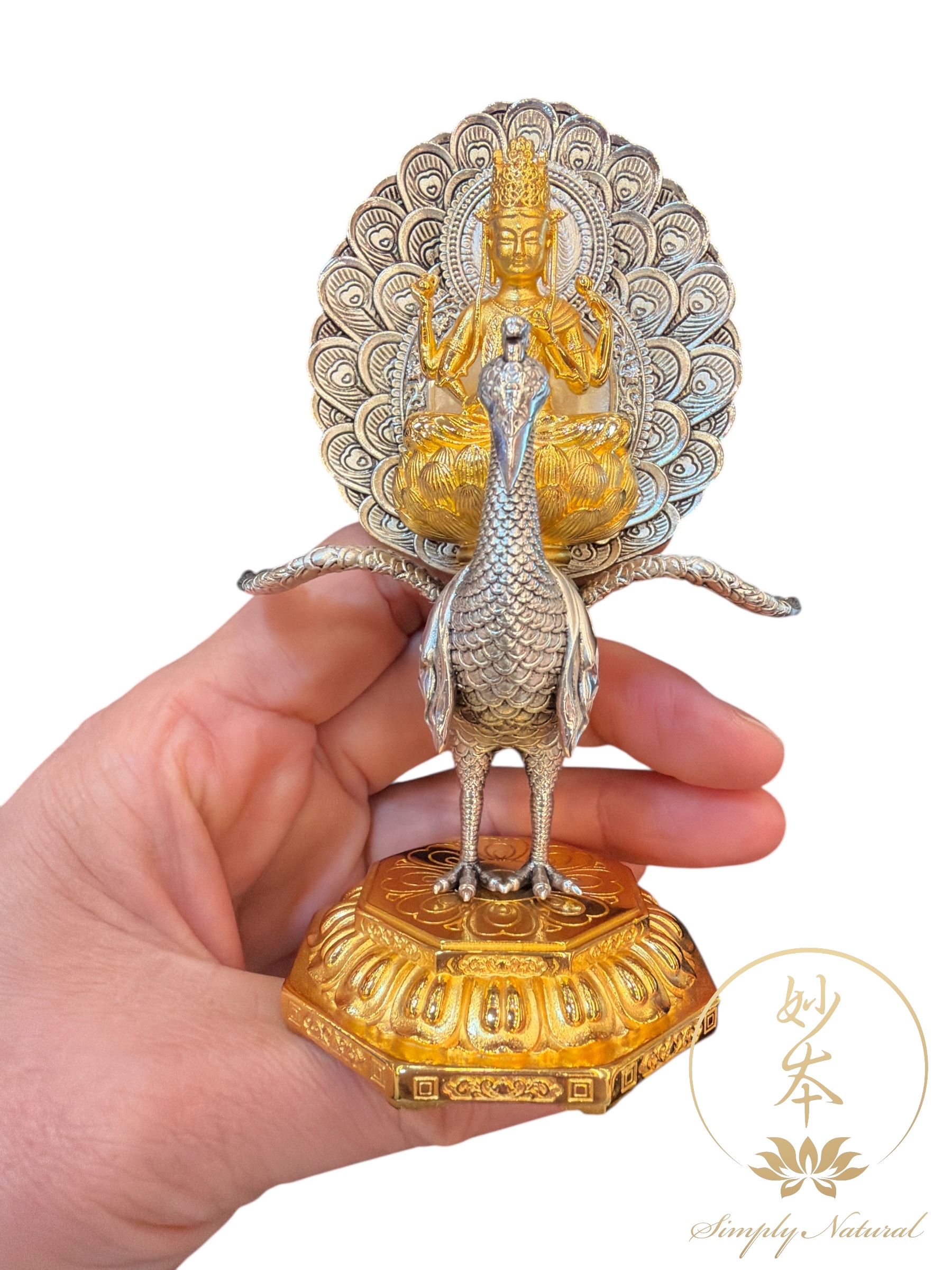 農曆年前巨獻-#136孔雀明王（金銀）13cm 高，安排入藏