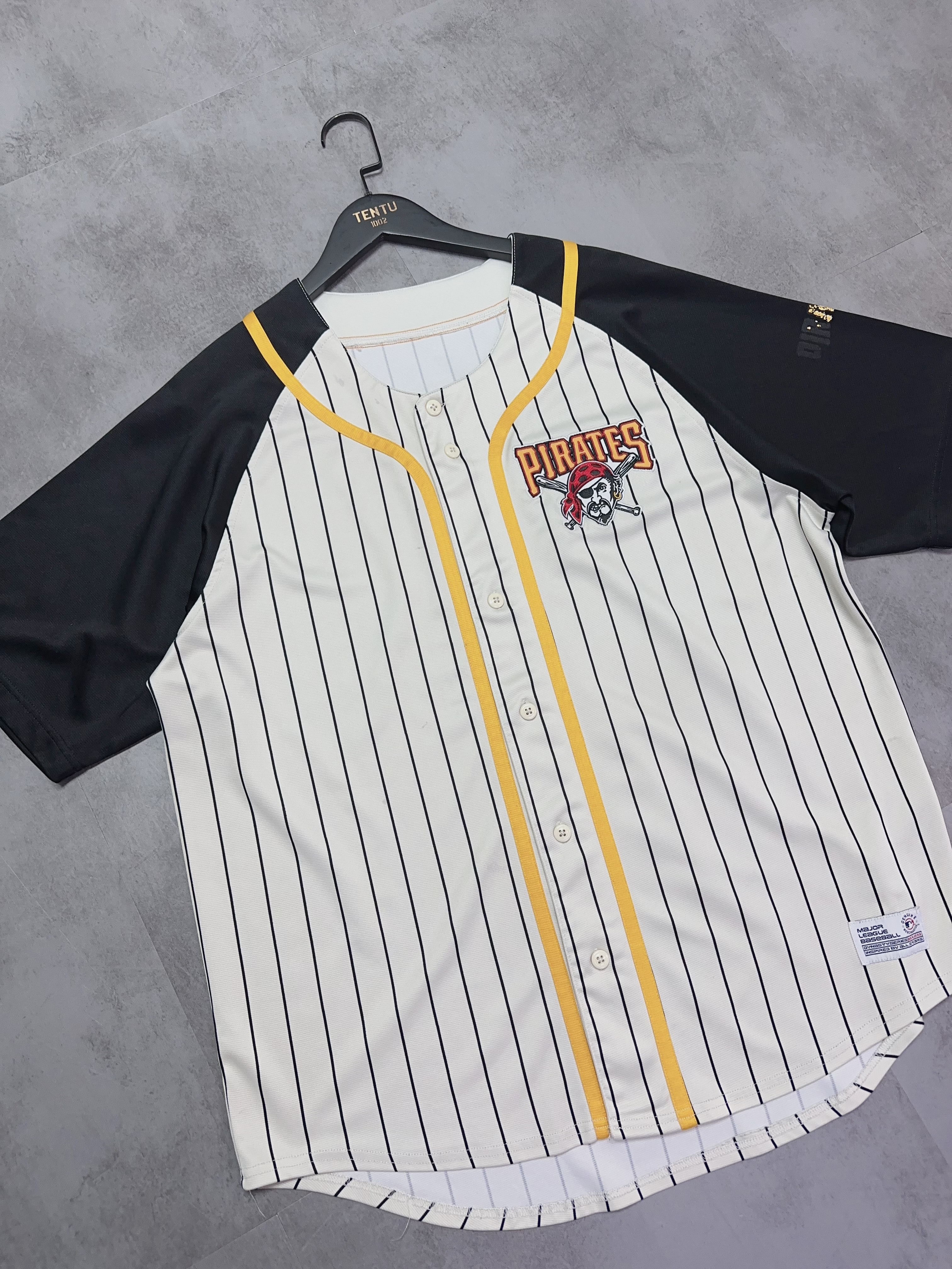 MLB Baseball Jersey -L