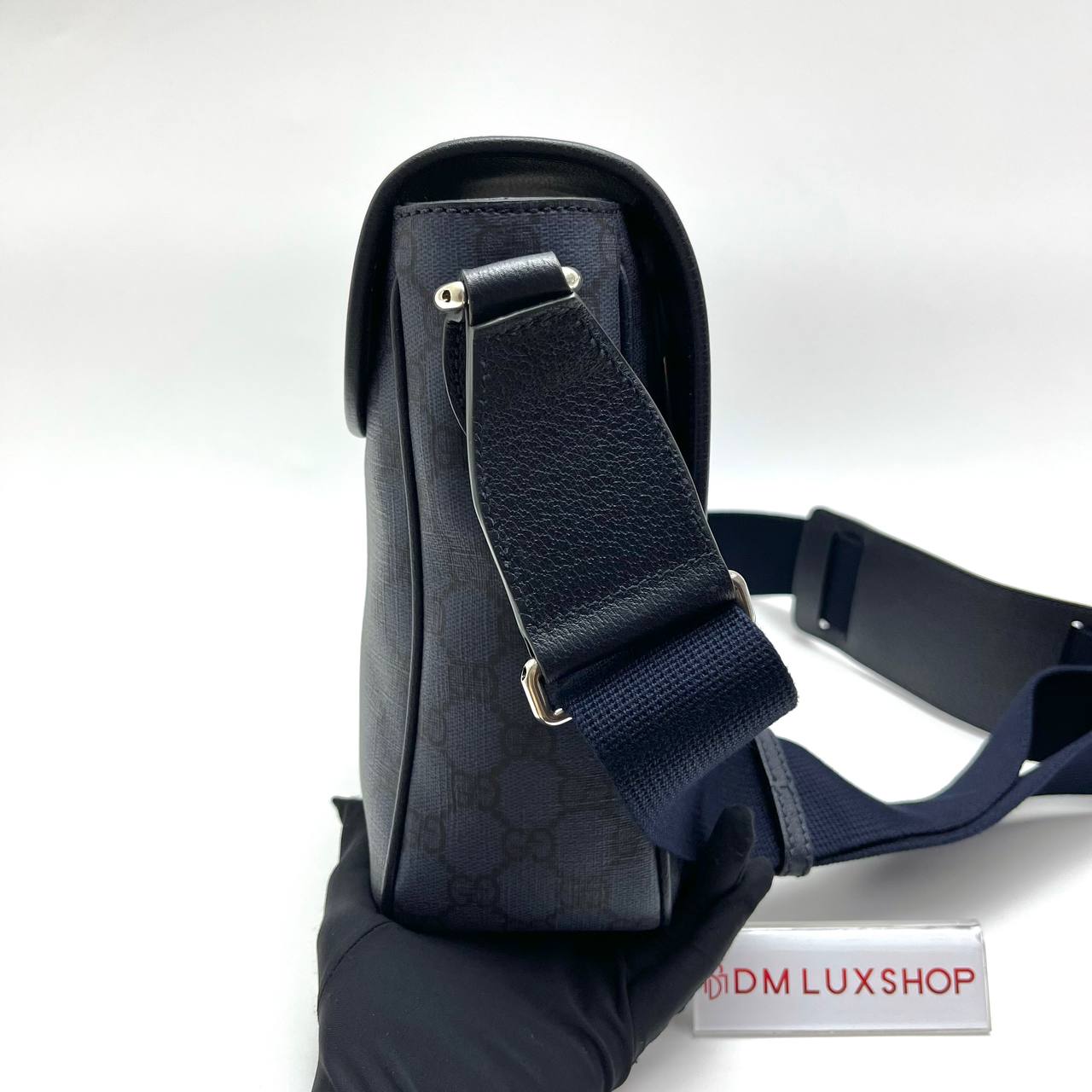Gucci GG Supreme Navy Blue Messenger Bag