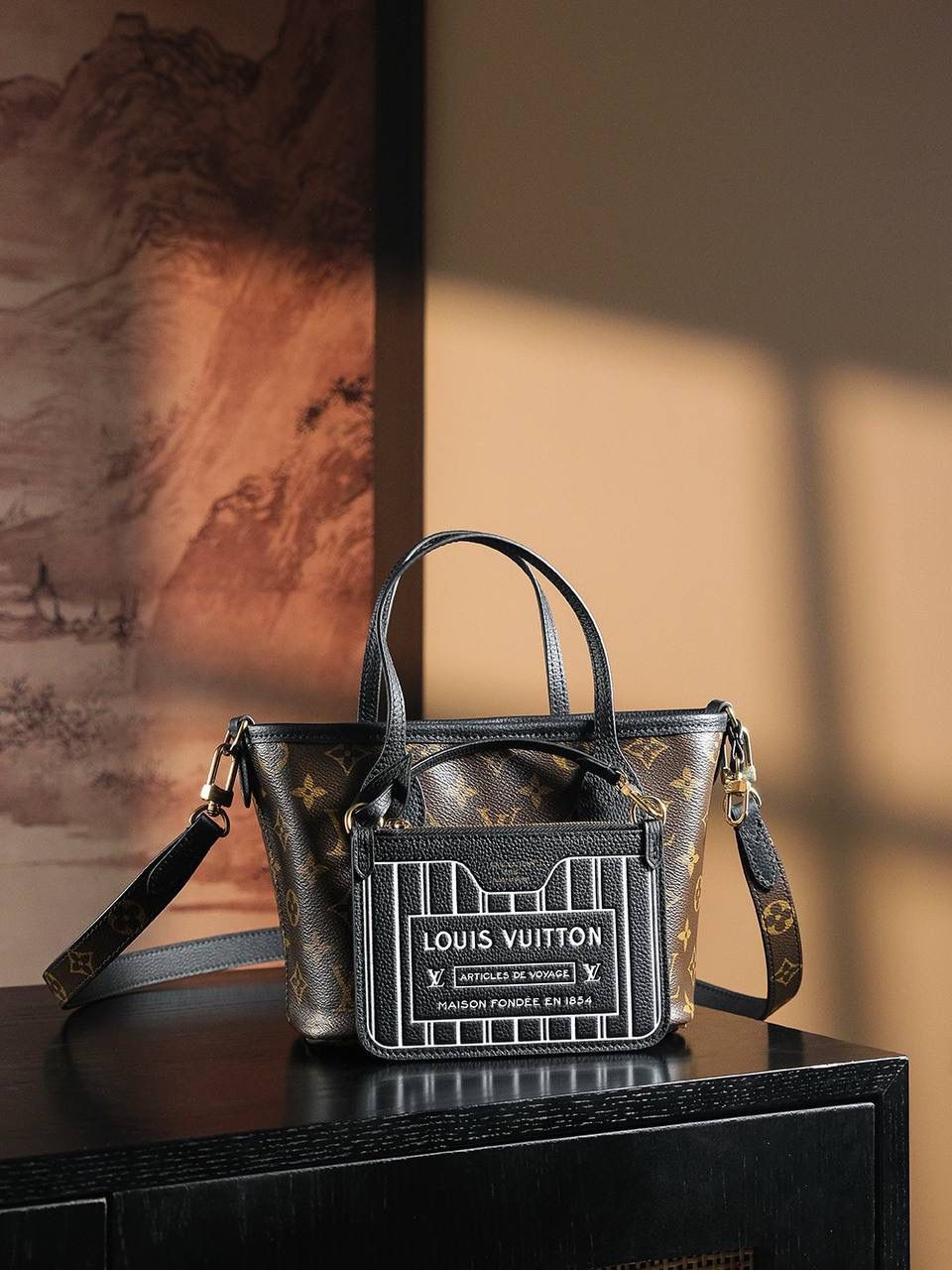 𝐍𝐄𝐕𝐄𝐑𝐅𝐔𝐋𝐋 𝐈𝐍𝐒𝐈𝐃𝐄 𝐁𝐁芯片菱形跳动码系列👜✨ 上市的第一天就处于断货王， 老花经典元素搭配上百搭进口颗粒牛皮，正反两用🔥再次刷新一款热门大爆款，强烈推荐必入的高颜值！上身一秒爱上，实用性超强，颜值还属于耐造耐看百搭，史上最实用且高颜值的爆款之王！ 五金材质：厚镀纯钢五金 皮料材质：法国原厂皮面料【芯片版】 尺寸详情：𝟏𝟔.𝟓*𝟏𝟏*𝟐𝟔.𝟓𝐜𝐦