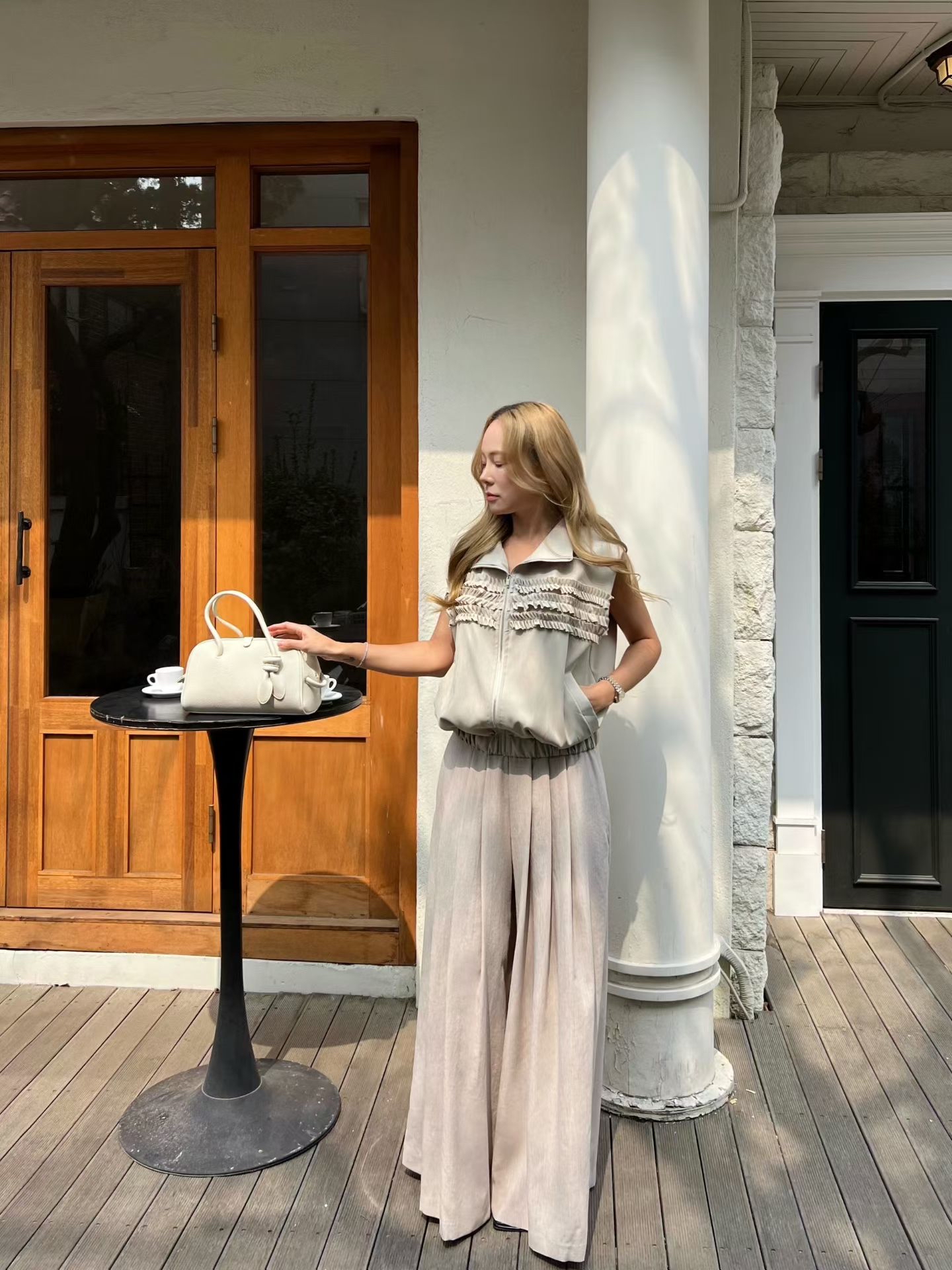 B14 高領拉鍊短版背心