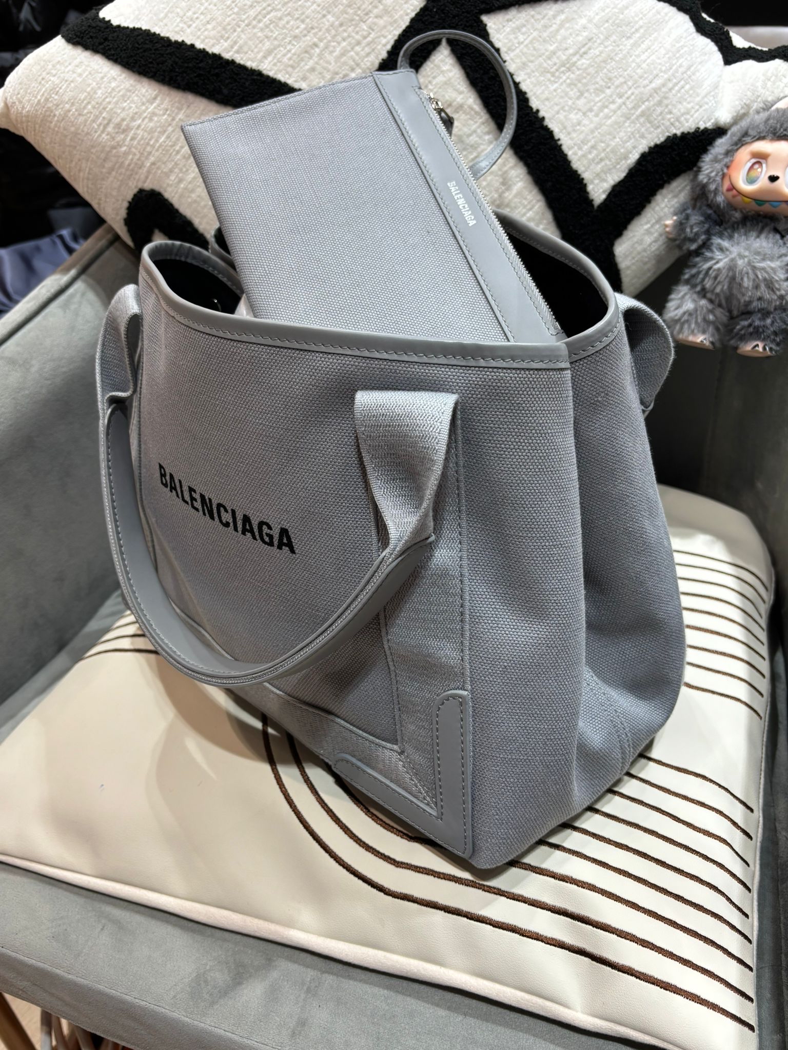 BALENCIAGA Cabas Small Tote Bag 339933 100%Authentic, 95%New ✅Dust bag