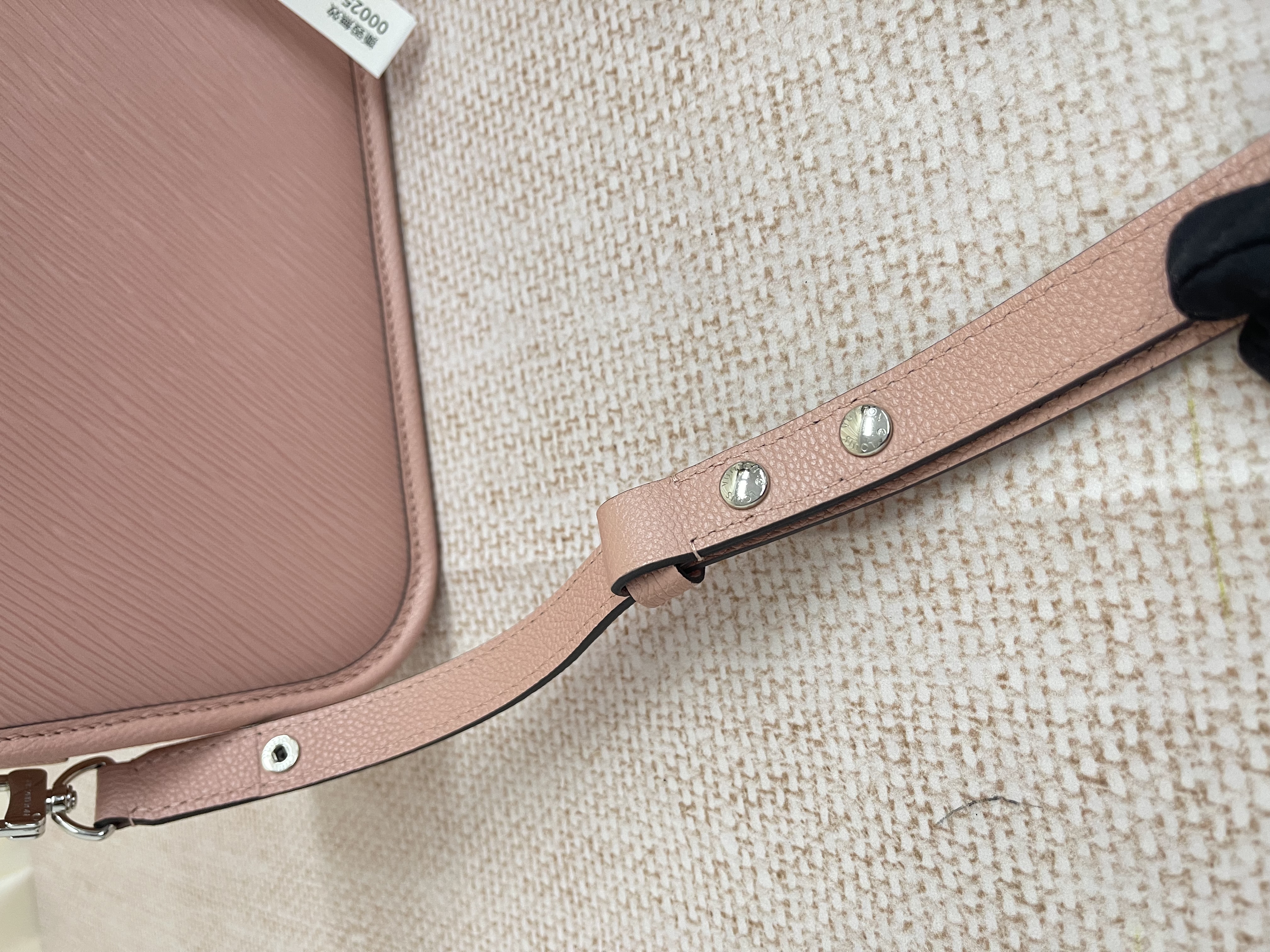 Pre-owned Louis Vuitton Buci / Product Code: 26043003