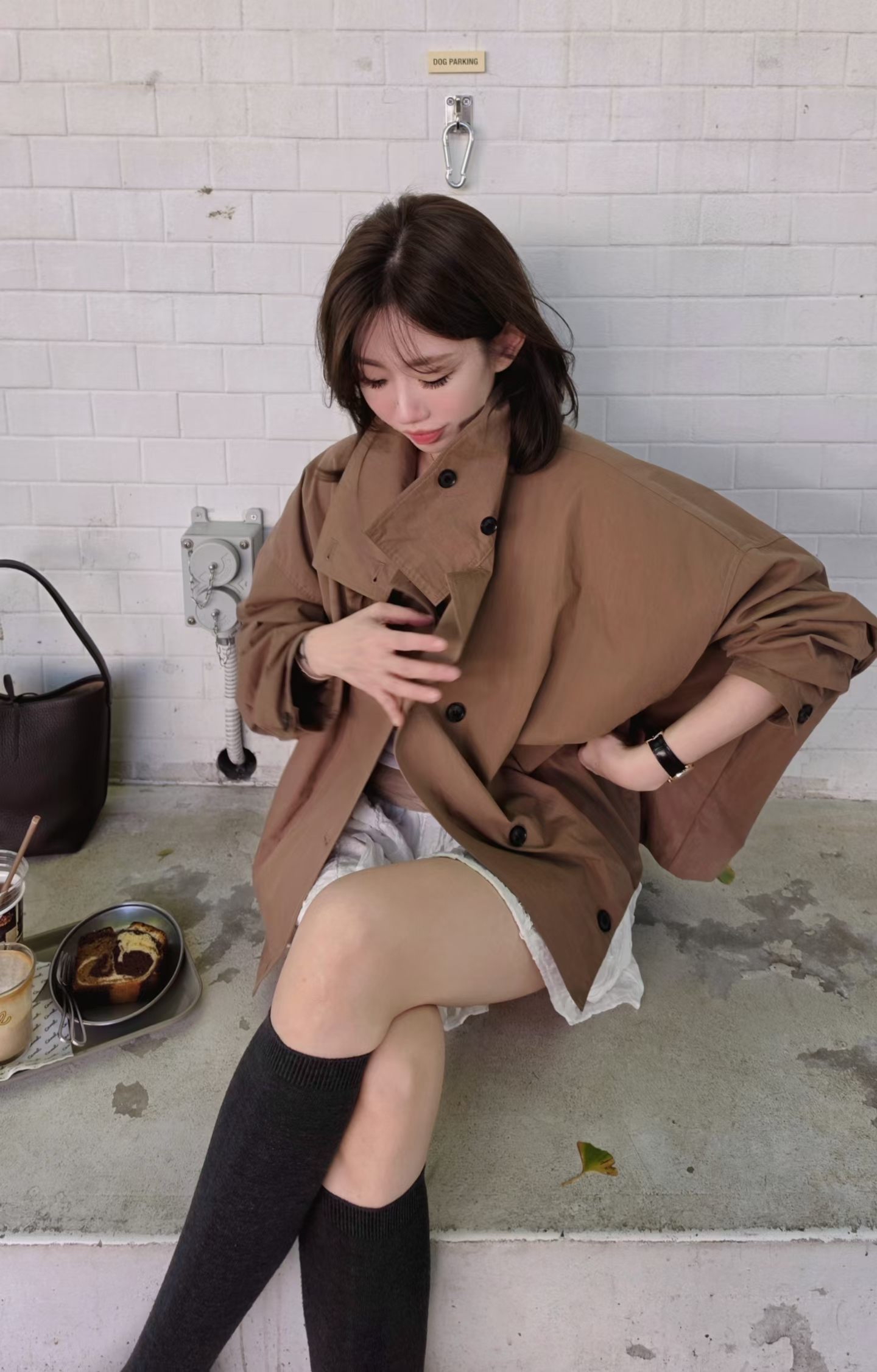 Oversized cropped trench coat