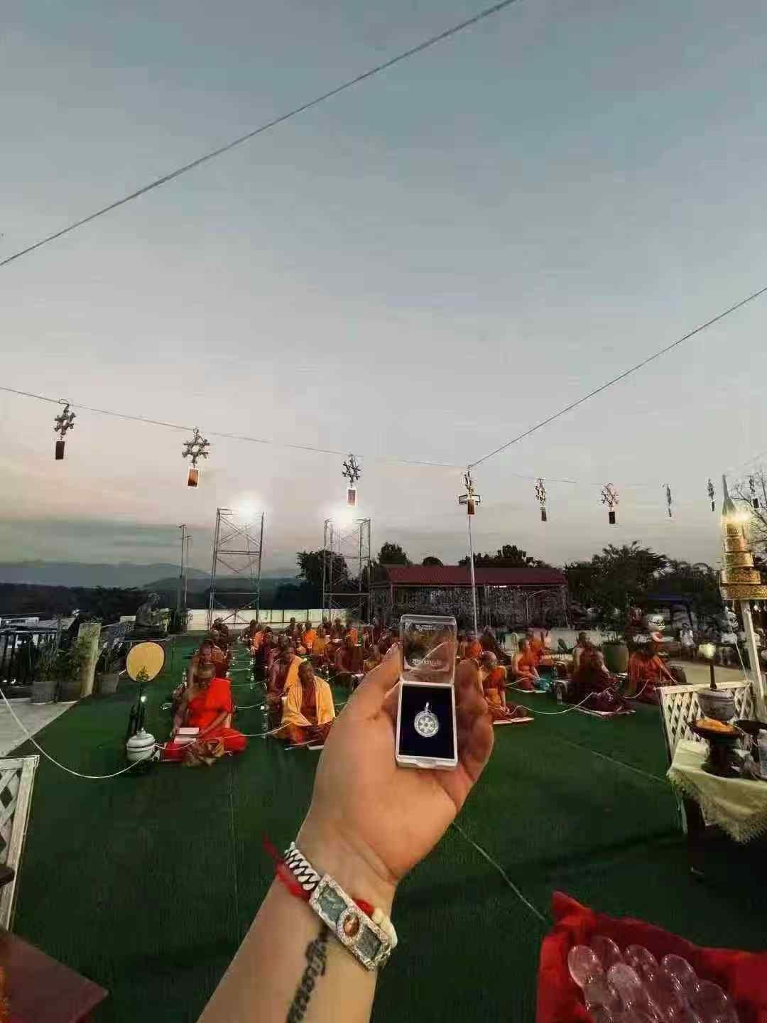 達留風水瞳 銀廟