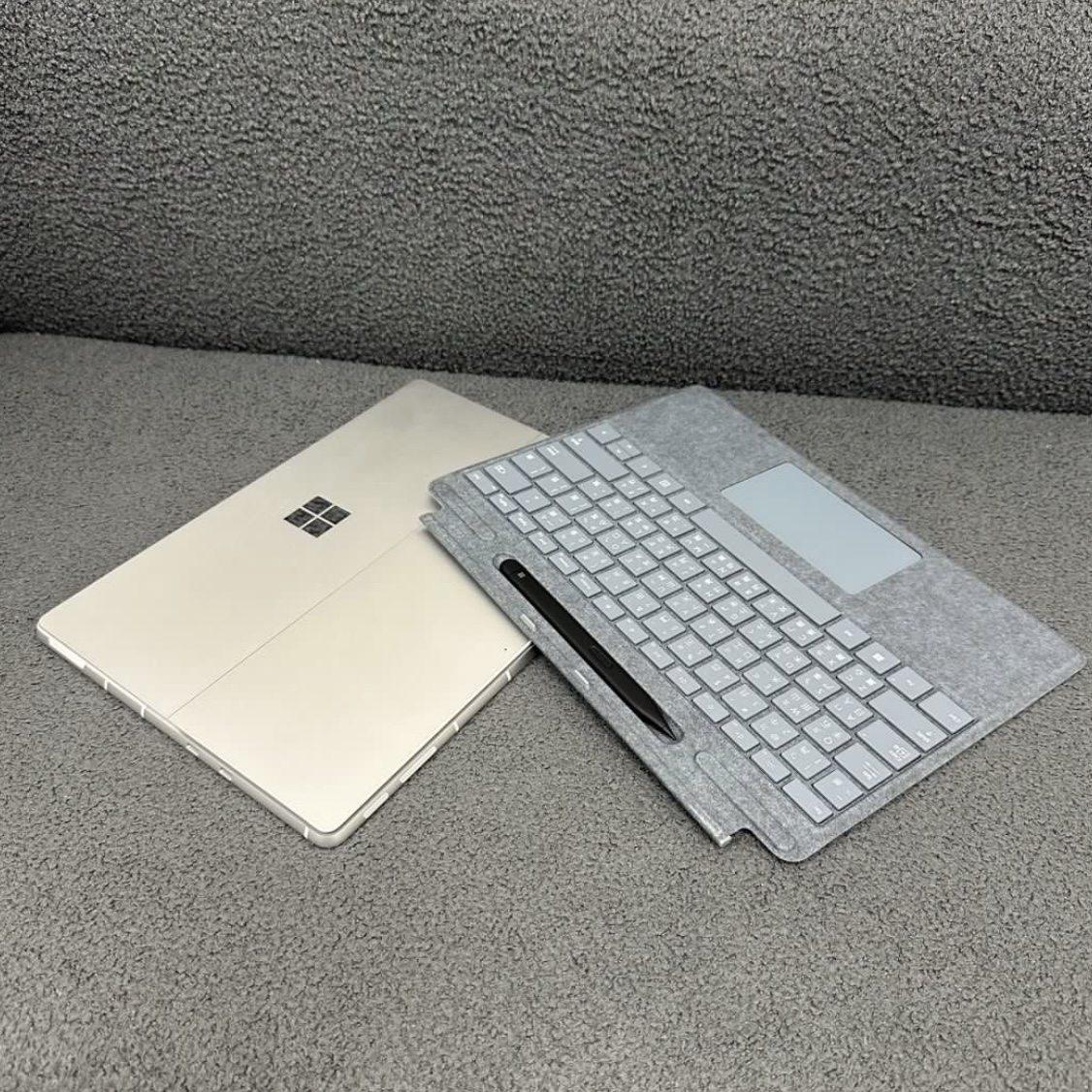 *5421 Microsoft surface Pro 9 SQ3 / 8GB Ram/256GB SSD/2.8K touch mon/全新質素/Laptop/Notebook/ Tablet / PC / Windows / 