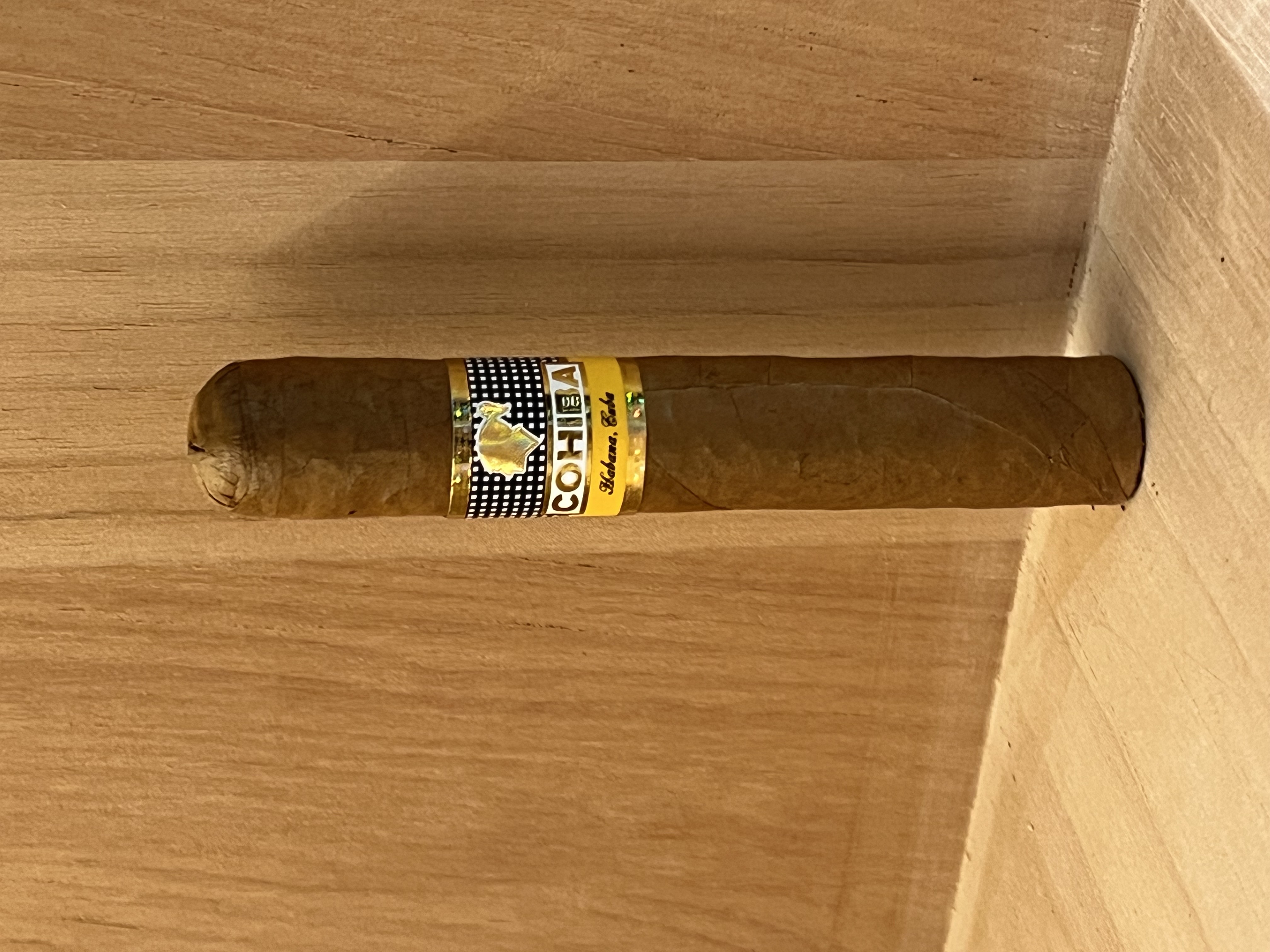 COHIBA高希霸 羅布圖 （單支）