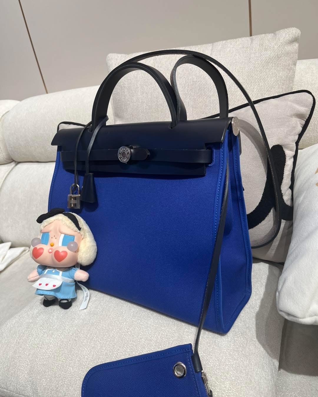 Hermes Herbag 31,STAMP A 100%Authentic,95%new ✅KEY LOCK✅dust bag  