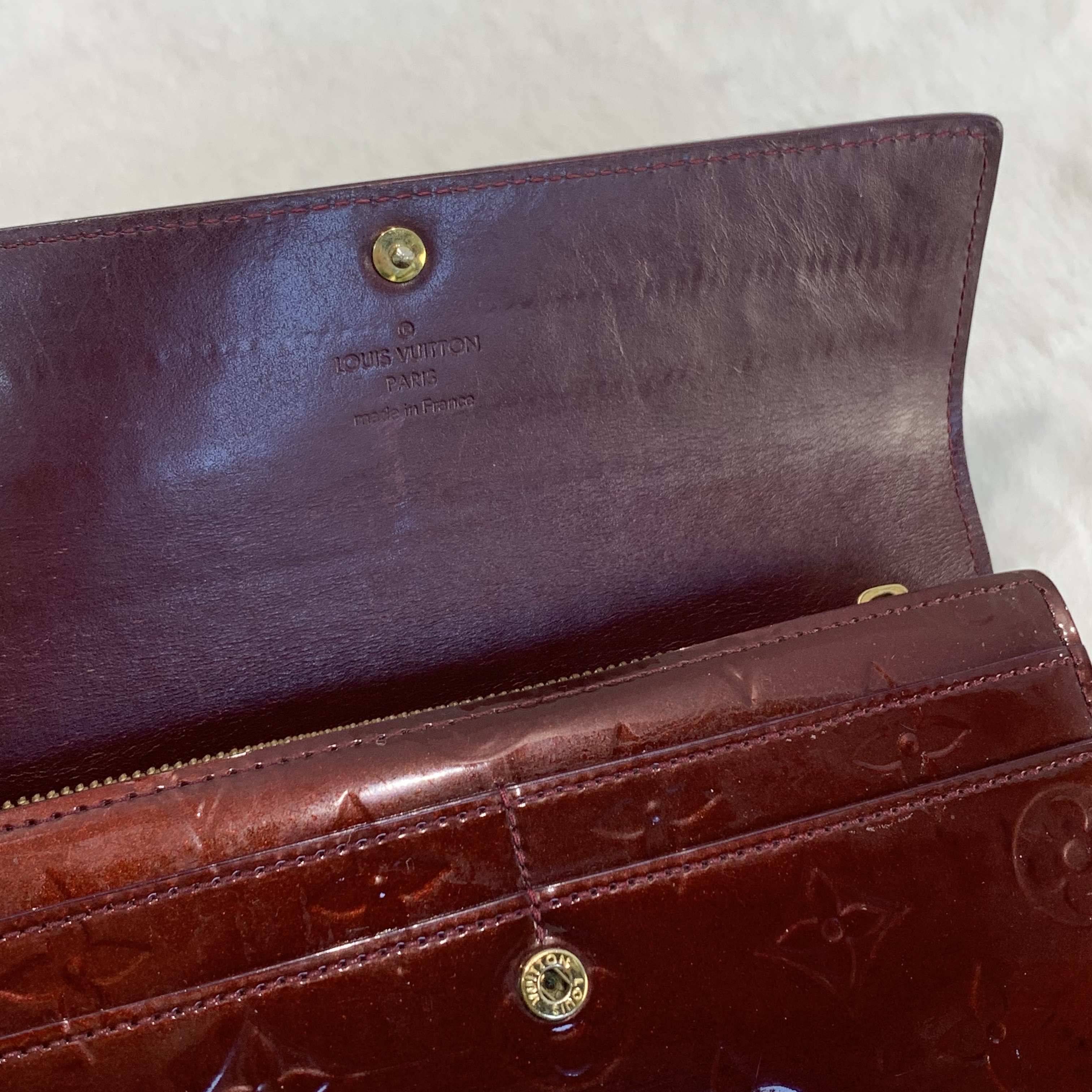 不失禮新年賀禮必送🧧LV暗紅漆皮長款銀包