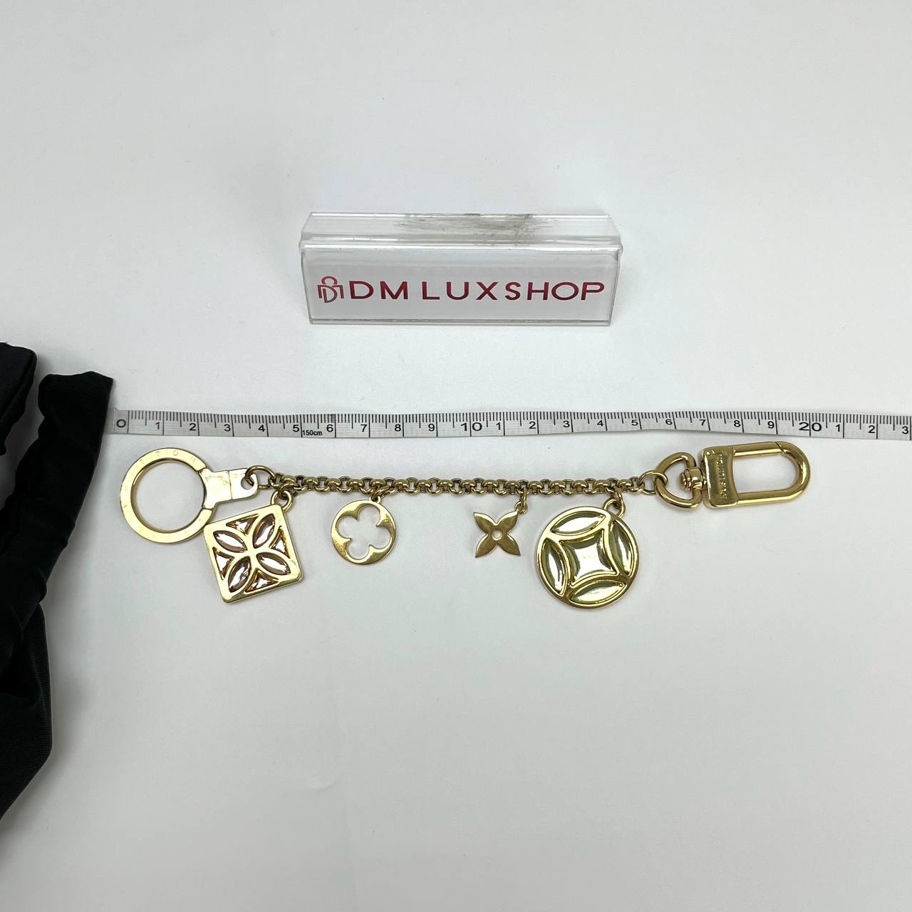 LV Fluer De Monogram Key Chain Charm GHW