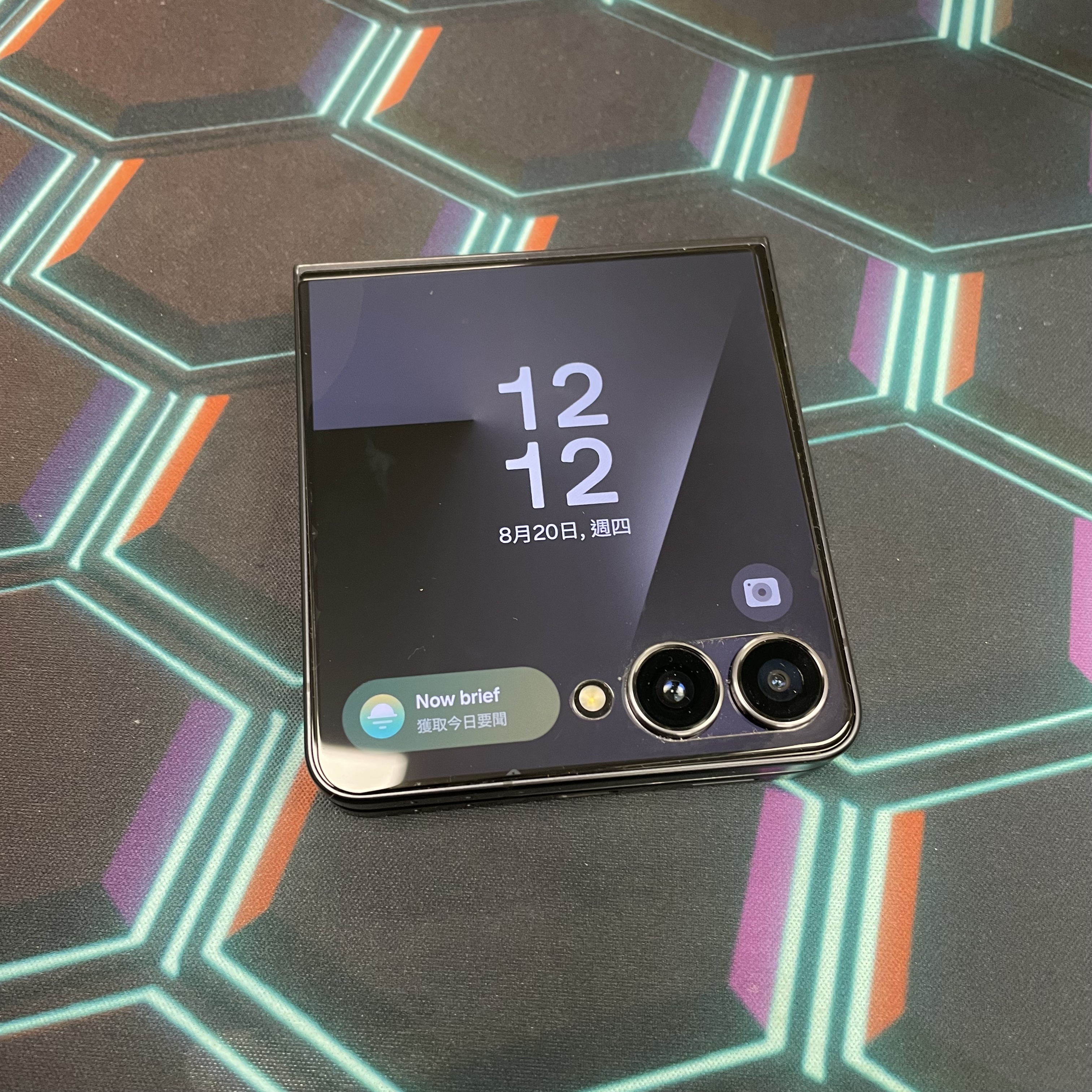 *7583 Galaxy Z Flip 7 完美機 12+512GB 黑色 black