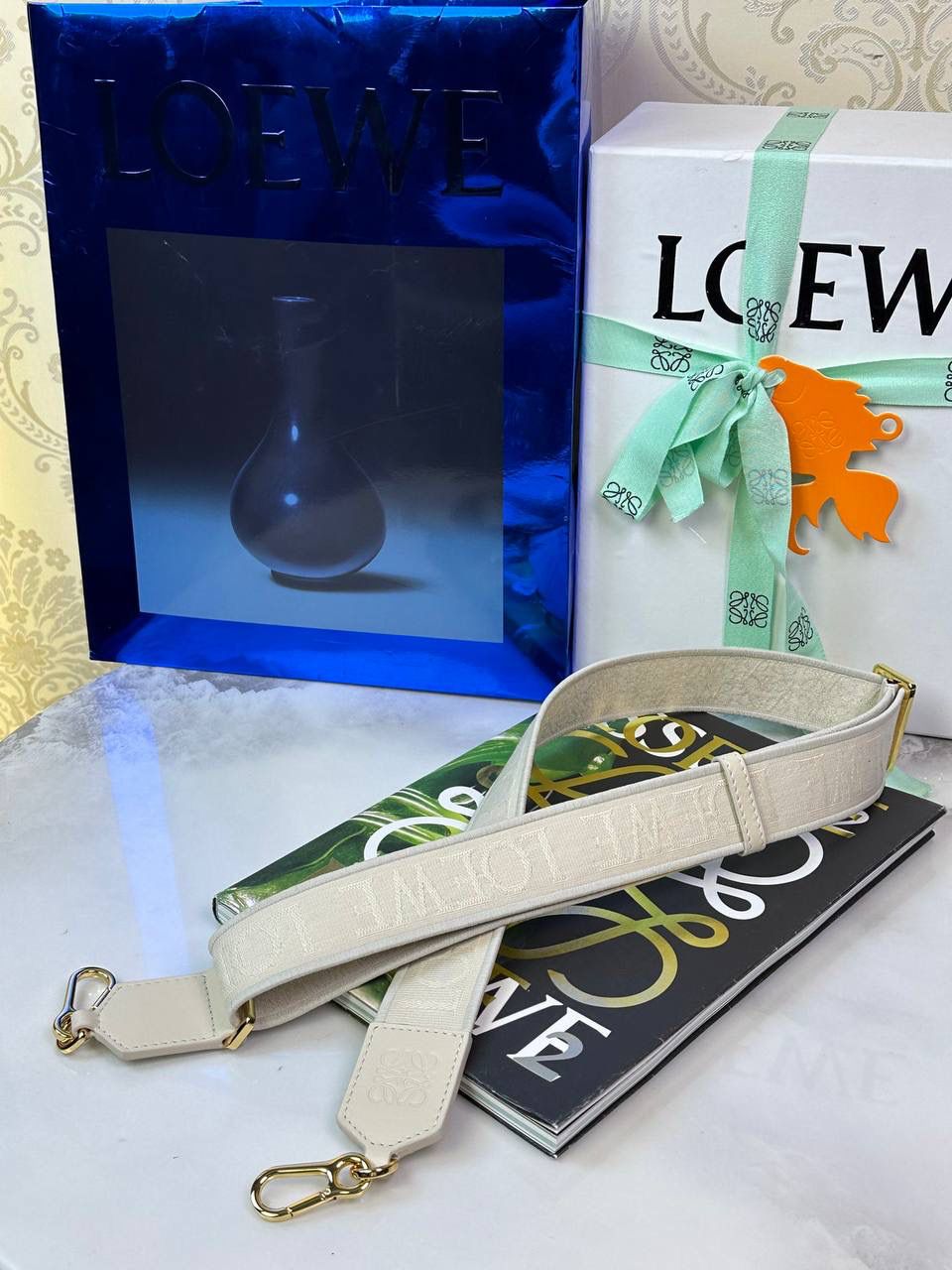 论一个包💼如何变得更高级系列‼️ 👉🏻胸针➕链条➕宽肩带🩷 （特别提醒⏰：所有配饰都需要另外购买‼️）