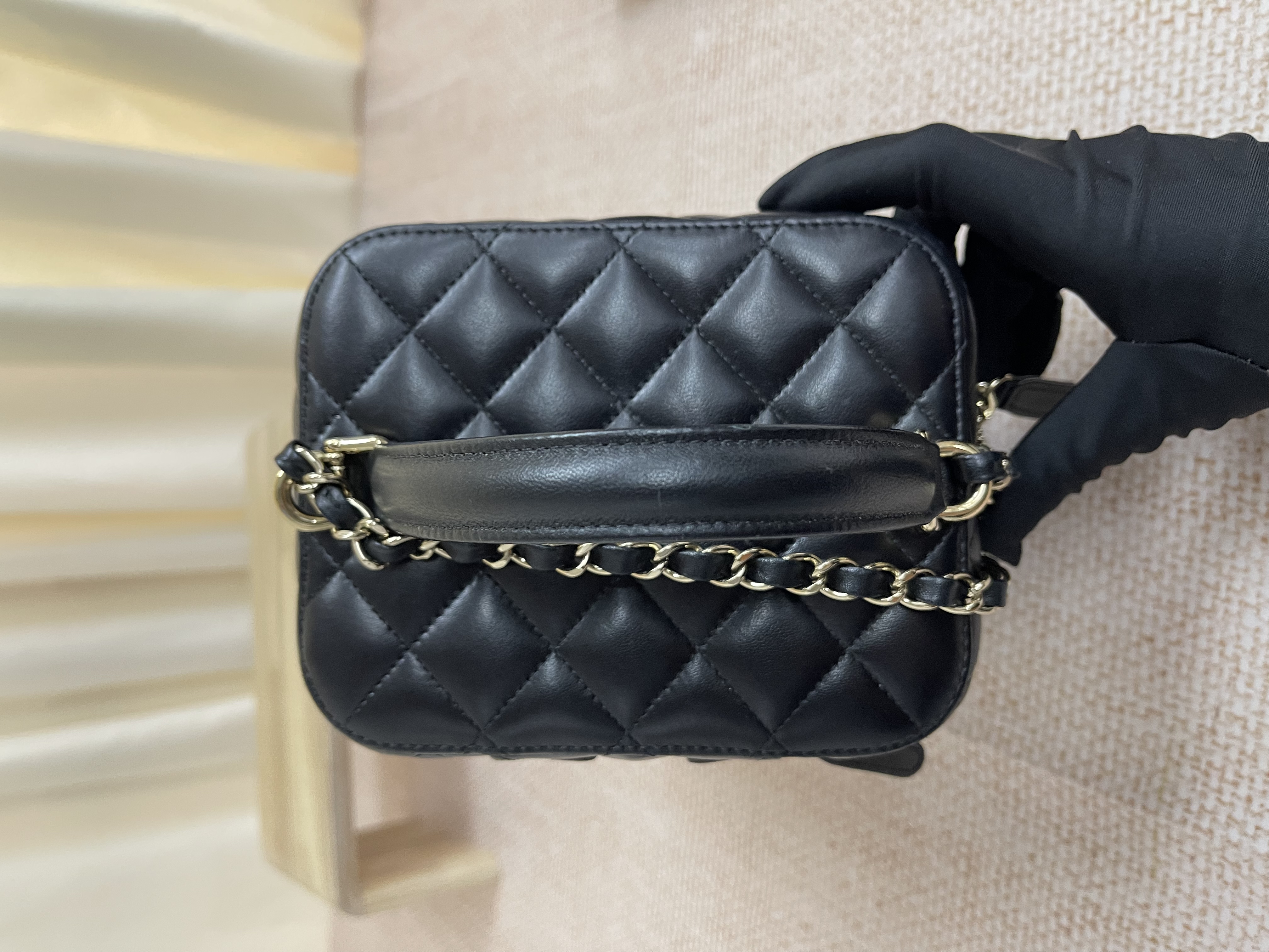 Pre-owned Chanel vanity case / 26NY101