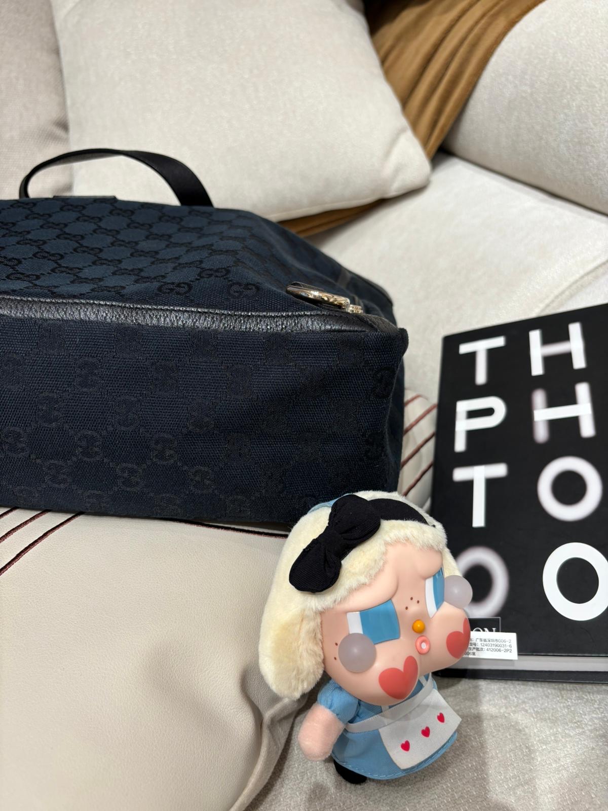 Gucci GG shoulder bag  100%Authentic,95%new✅dust bag