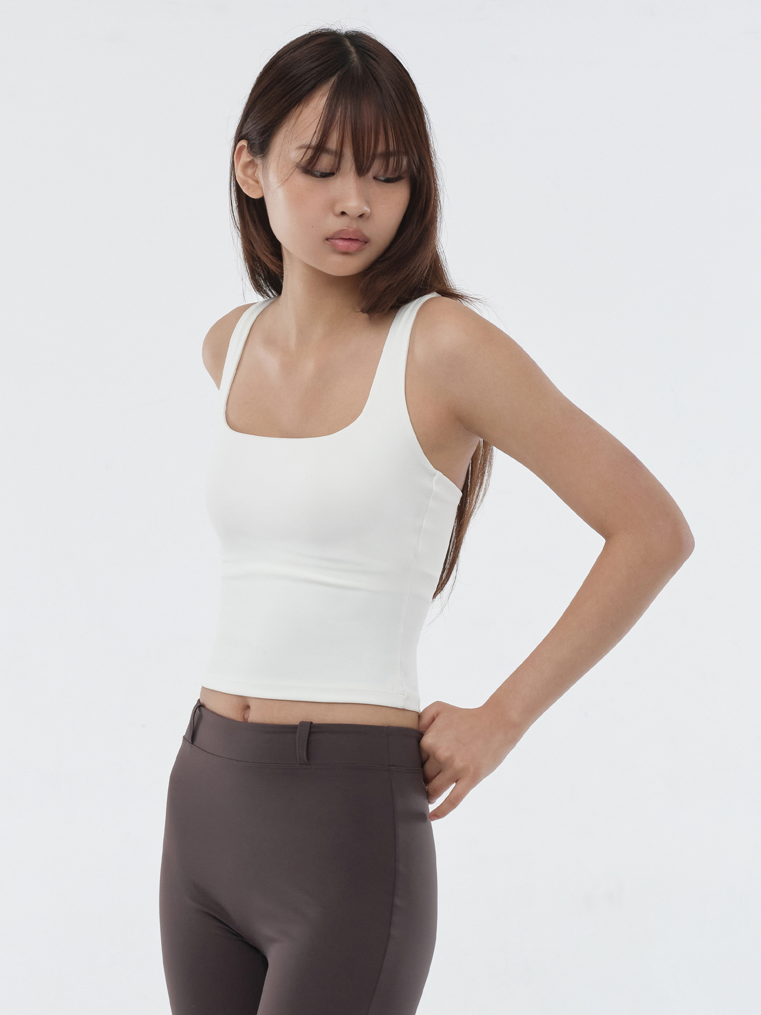 預購_Square-neck Cap Built-in Tank top by Conch