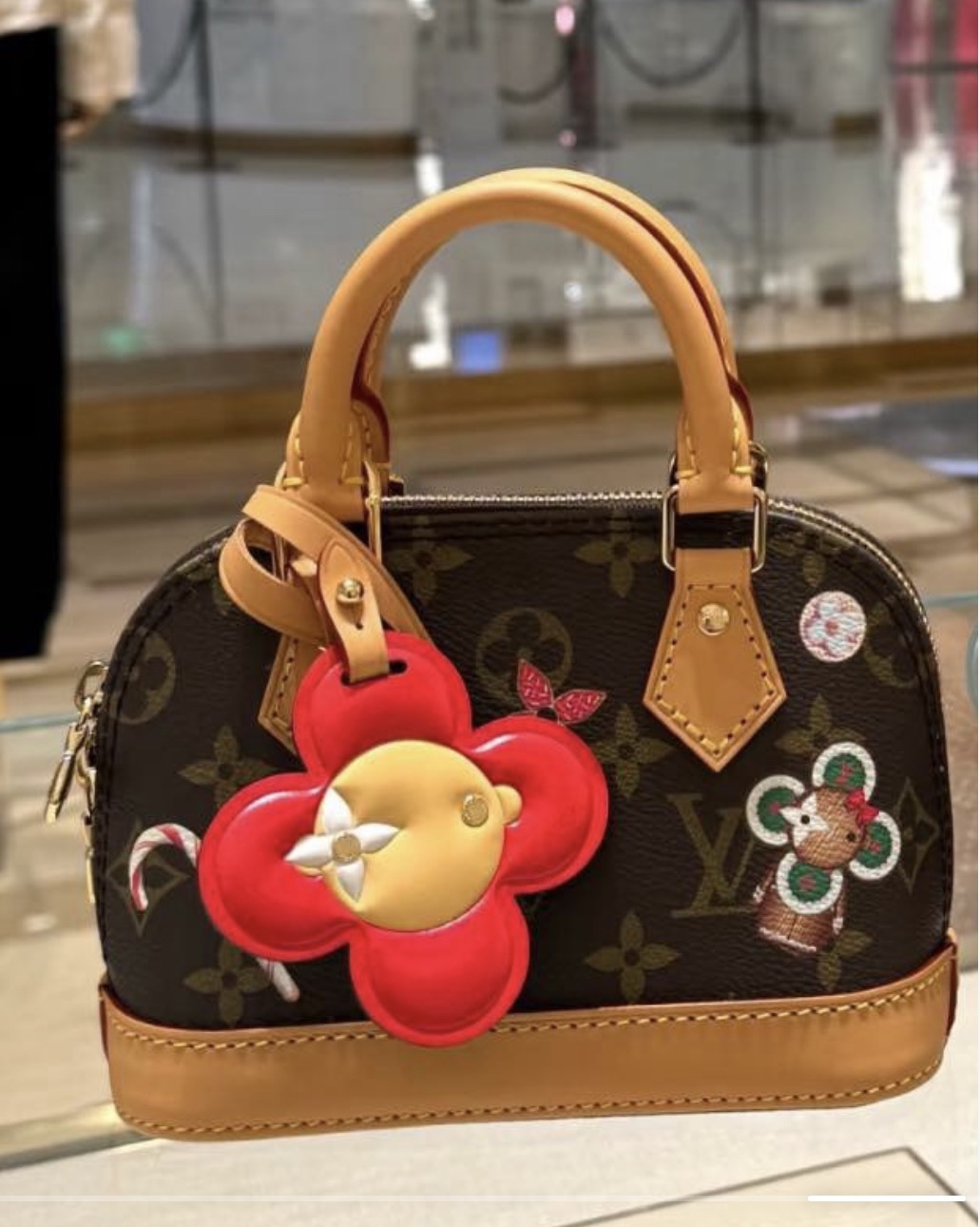 Louis Vuitton 路易威 限量版 nano alma連 charm