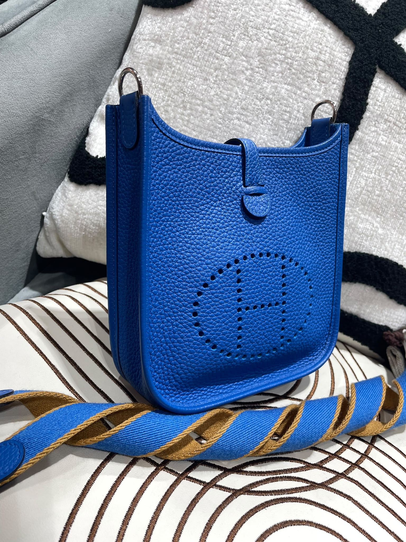 Hermes Mini Evelyne ,Stamp C 100%Authentic , 98%new  ✅strap ✅塵袋  