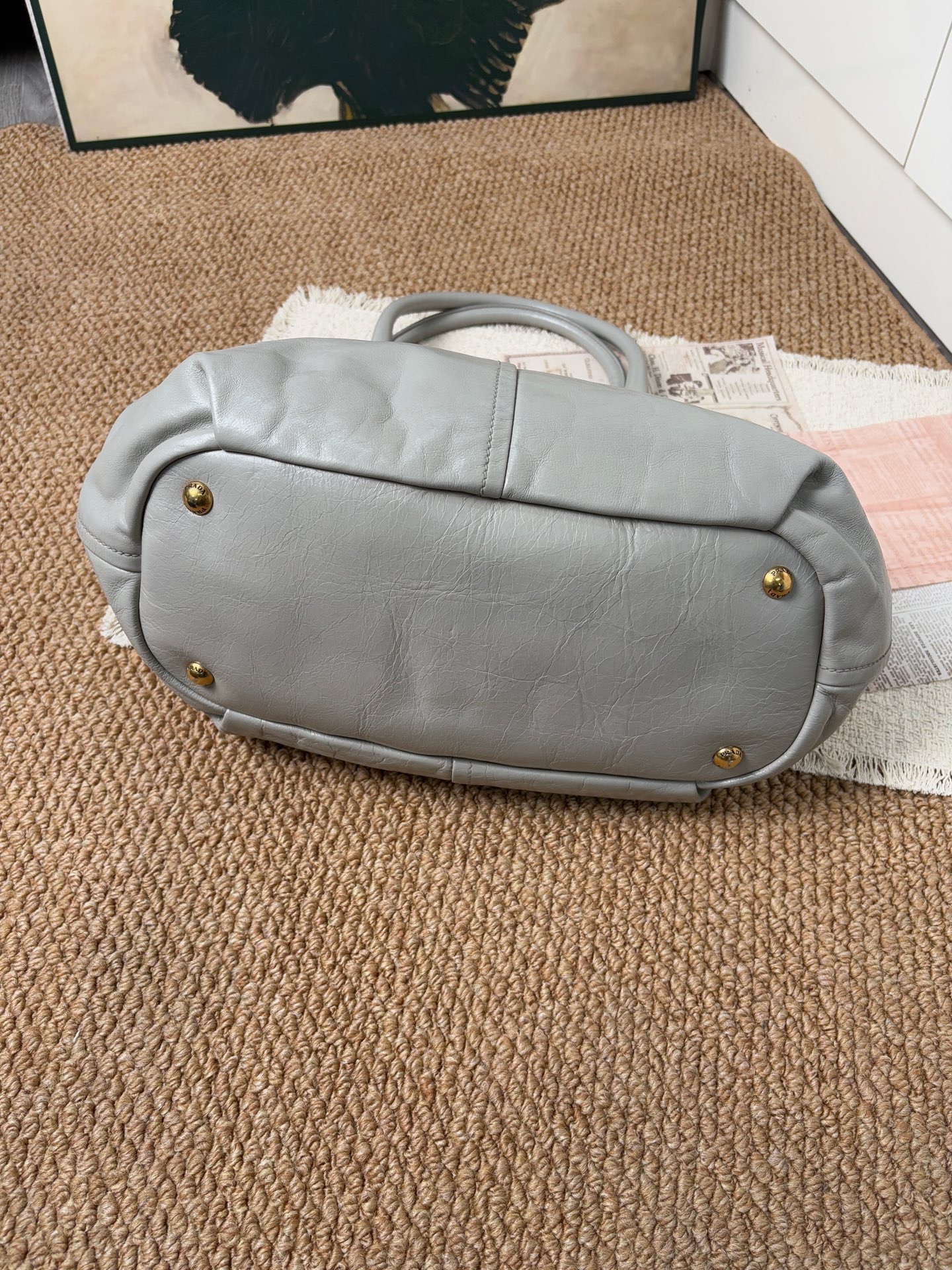 【預訂貨品】Prada霧霾灰油蠟皮機車腋下包